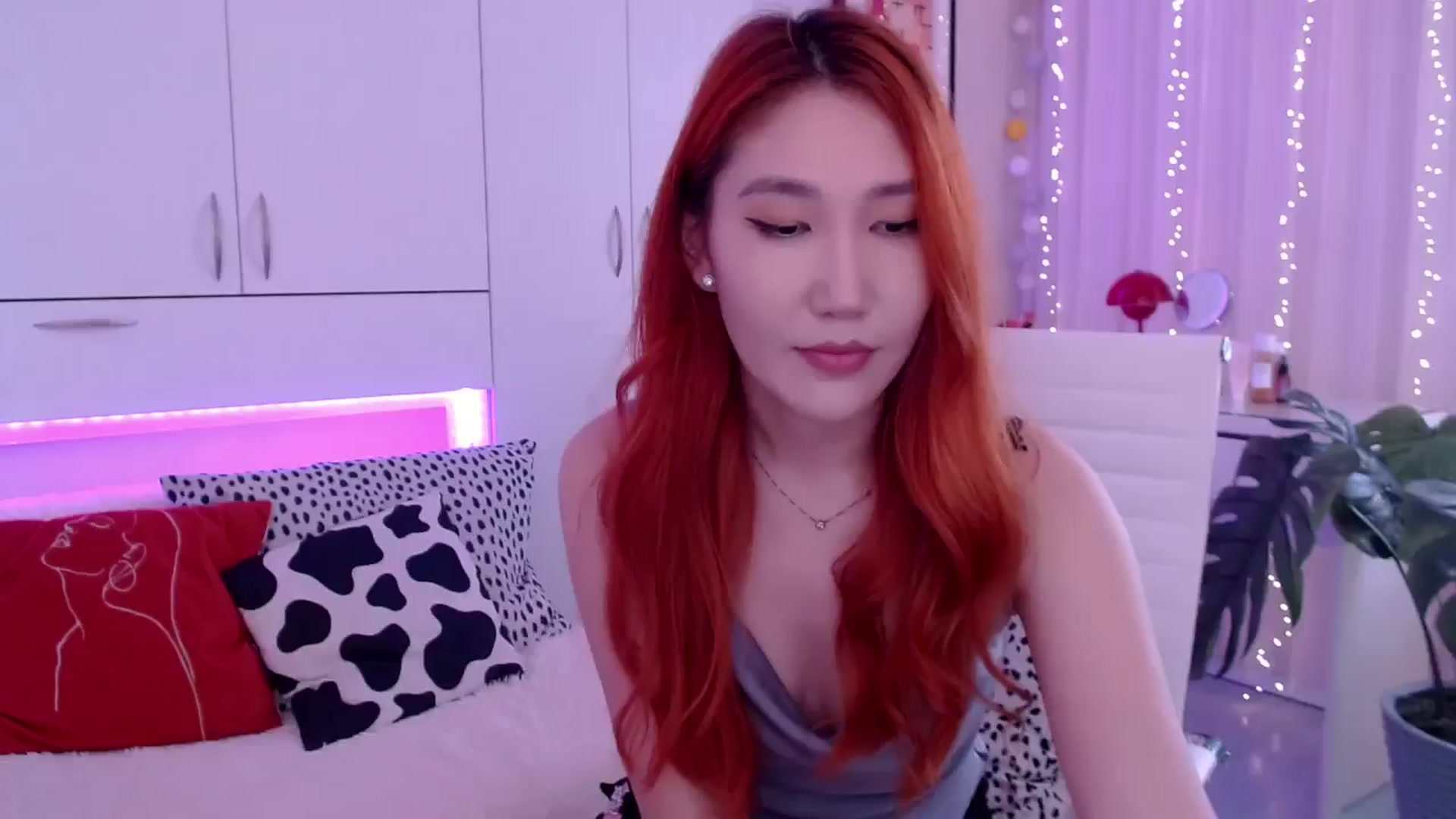 Gallery image thumbnail from Alice_Queen's myfreecams stream on, 05/12/2024, 10:06 image 19 of 20