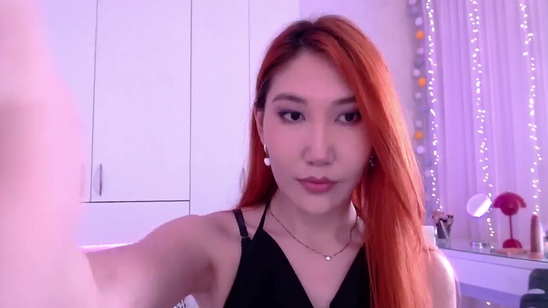 Gallery image thumbnail from Alice_Queen's myfreecams stream on, 05/17/2024, 10:12 image 18 of 20