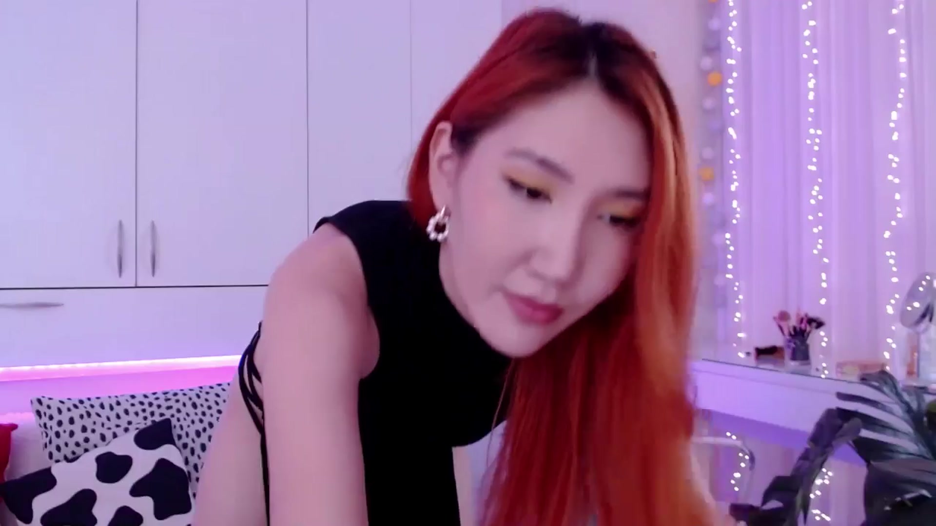 Gallery image thumbnail from Alice_Queen's myfreecams stream on, 05/20/2024, 08:22 image 10 of 20