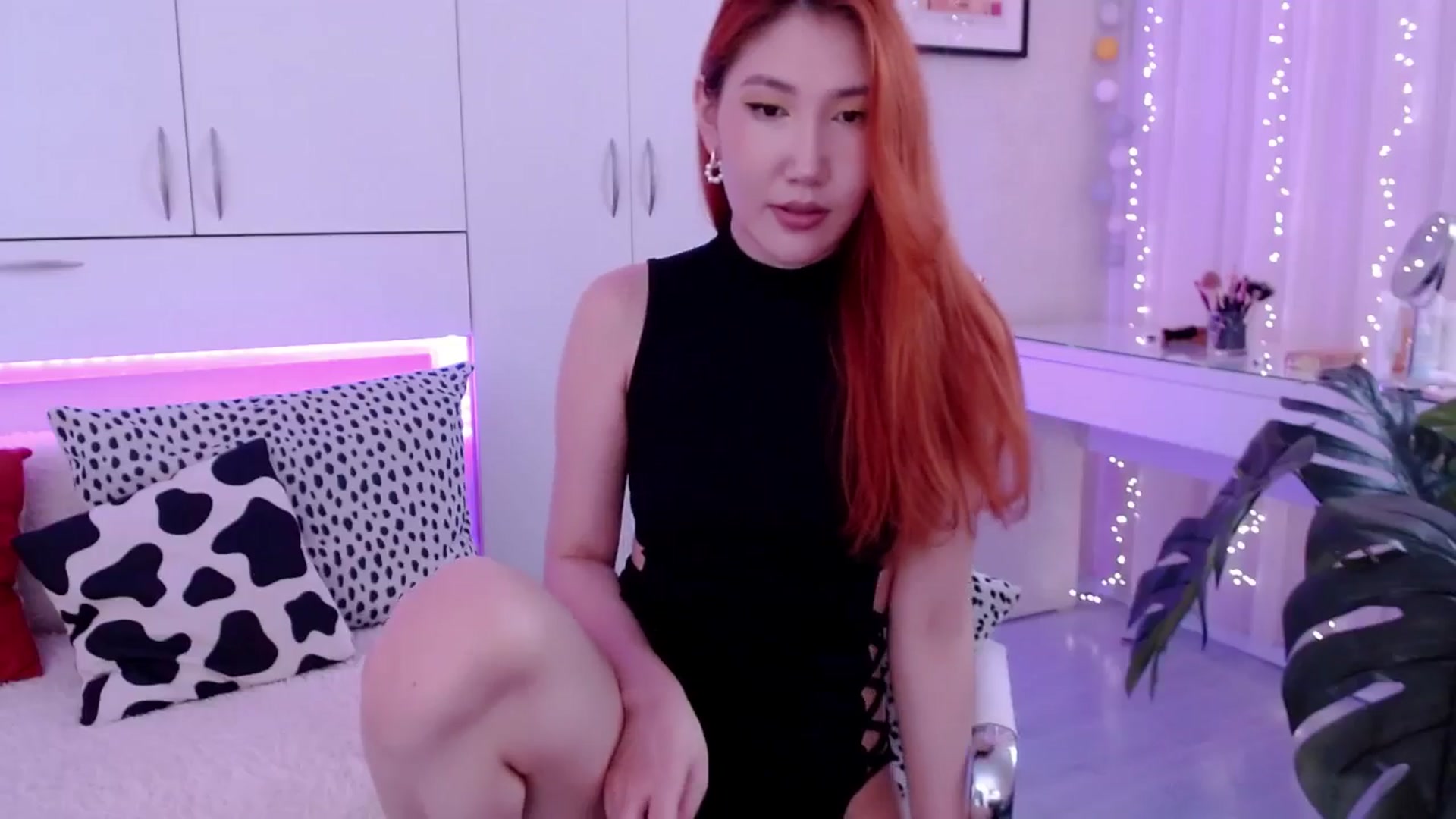 Gallery image thumbnail from Alice_Queen's myfreecams stream on, 05/20/2024, 08:22 image 12 of 20