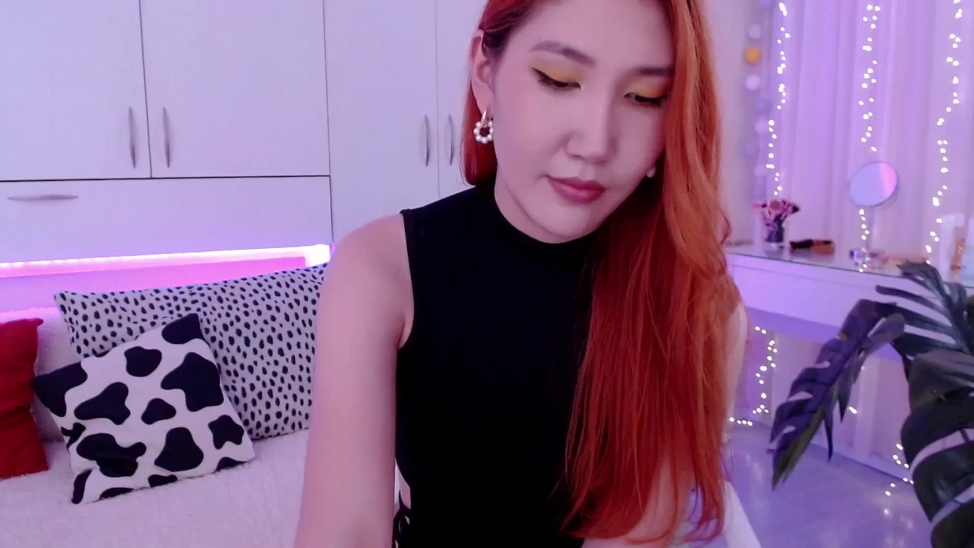 Gallery image thumbnail from Alice_Queen's myfreecams stream on, 05/20/2024, 10:26 image 10 of 20