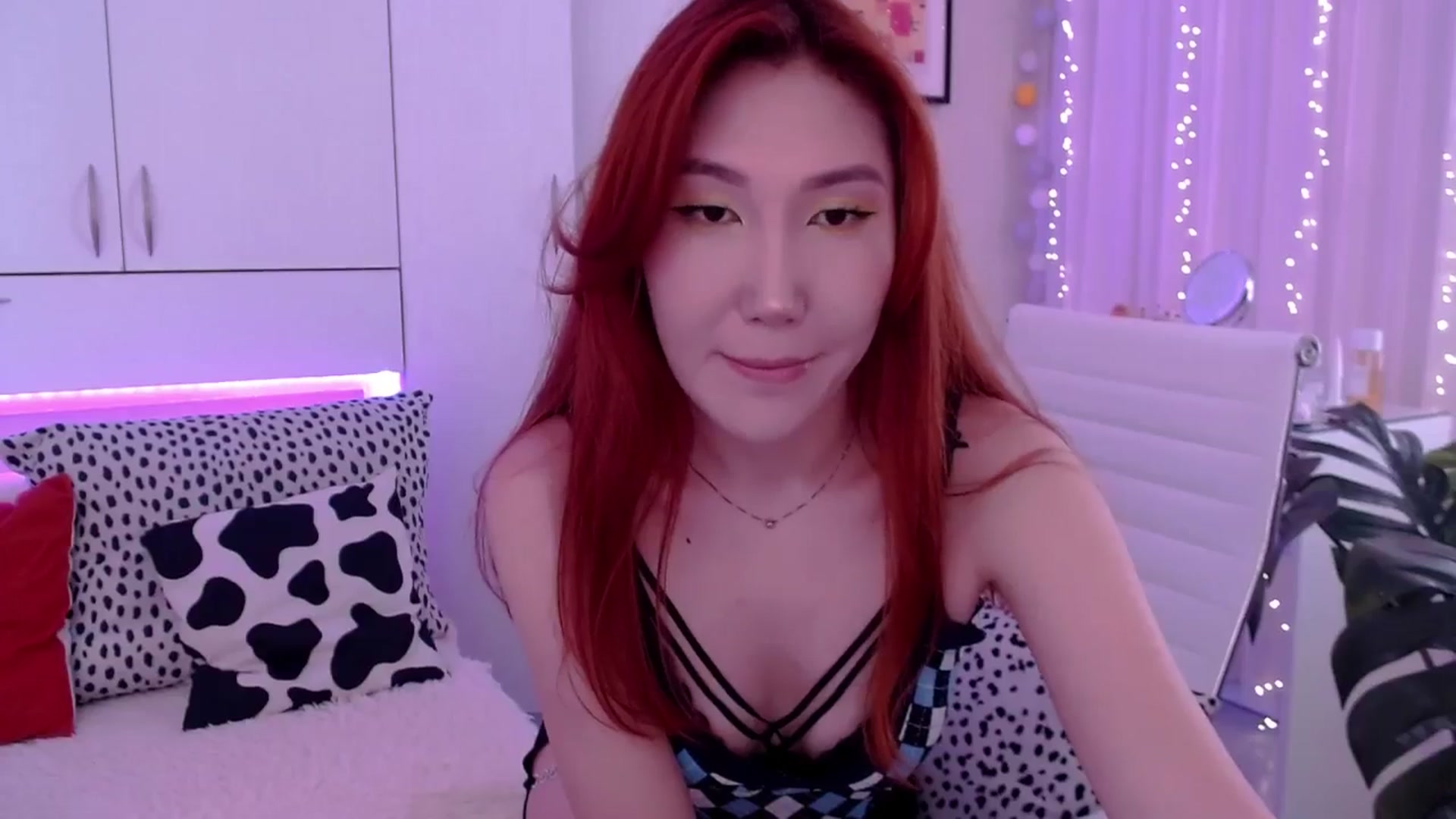 Gallery image thumbnail from Alice_Queen's myfreecams stream on, 05/23/2024, 09:26 image 15 of 20