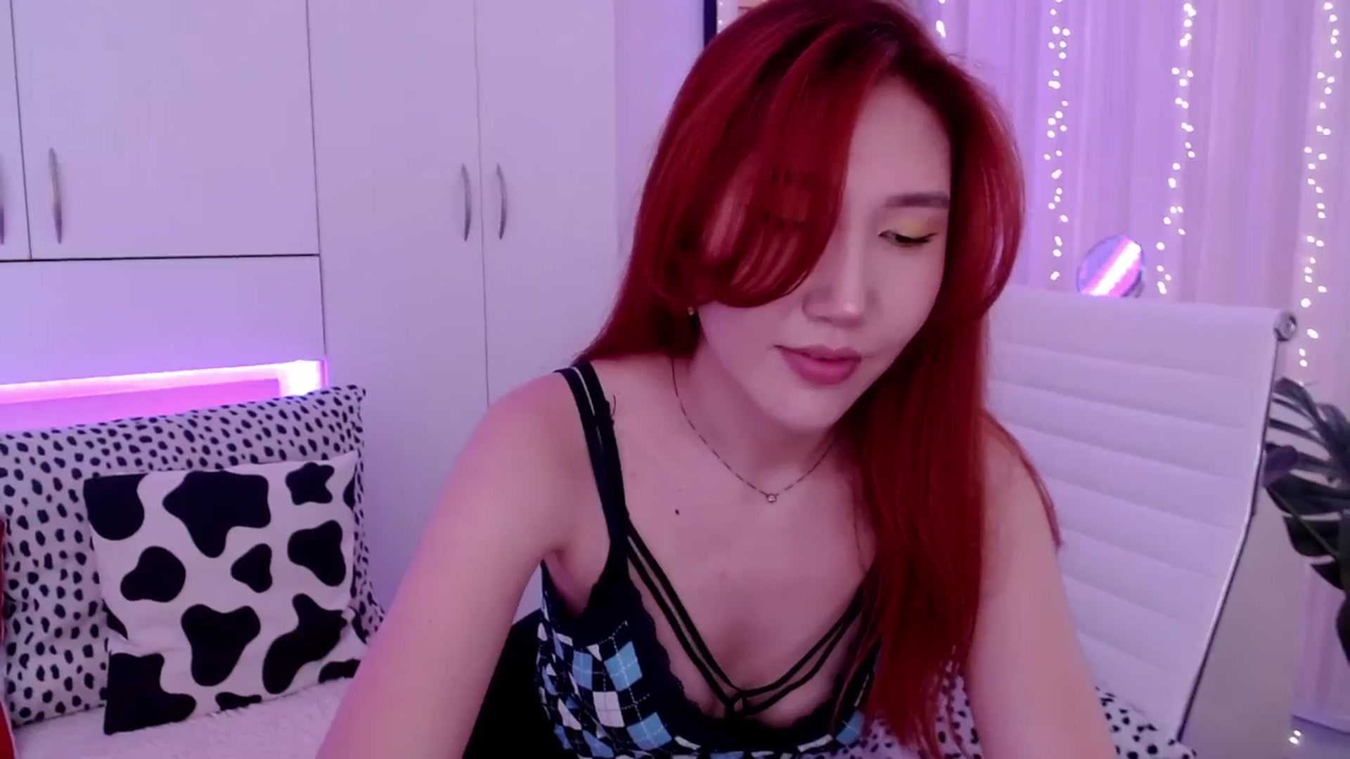 Gallery image thumbnail from Alice_Queen's myfreecams stream on, 05/23/2024, 10:36 image 16 of 20