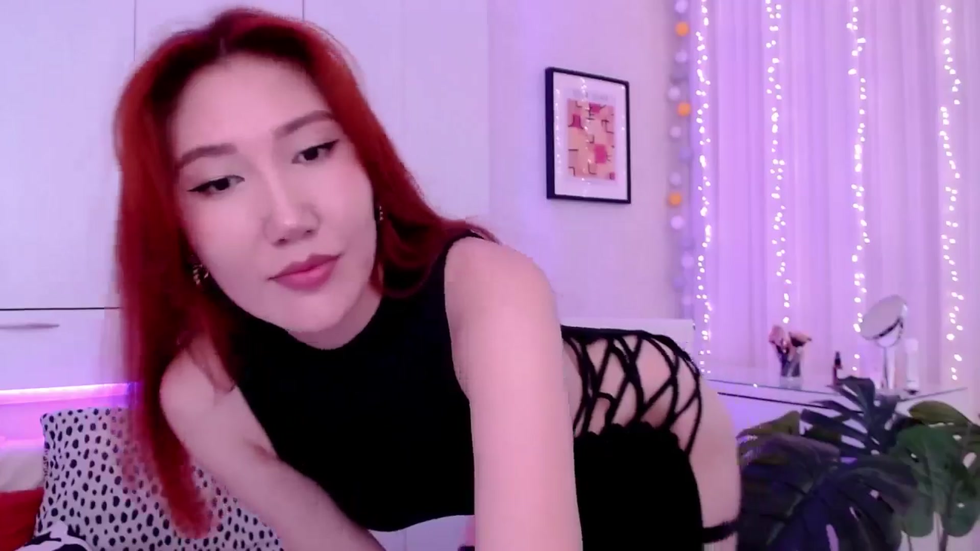 Gallery image thumbnail from Alice_Queen's myfreecams stream on, 05/26/2024, 08:02 image 6 of 20