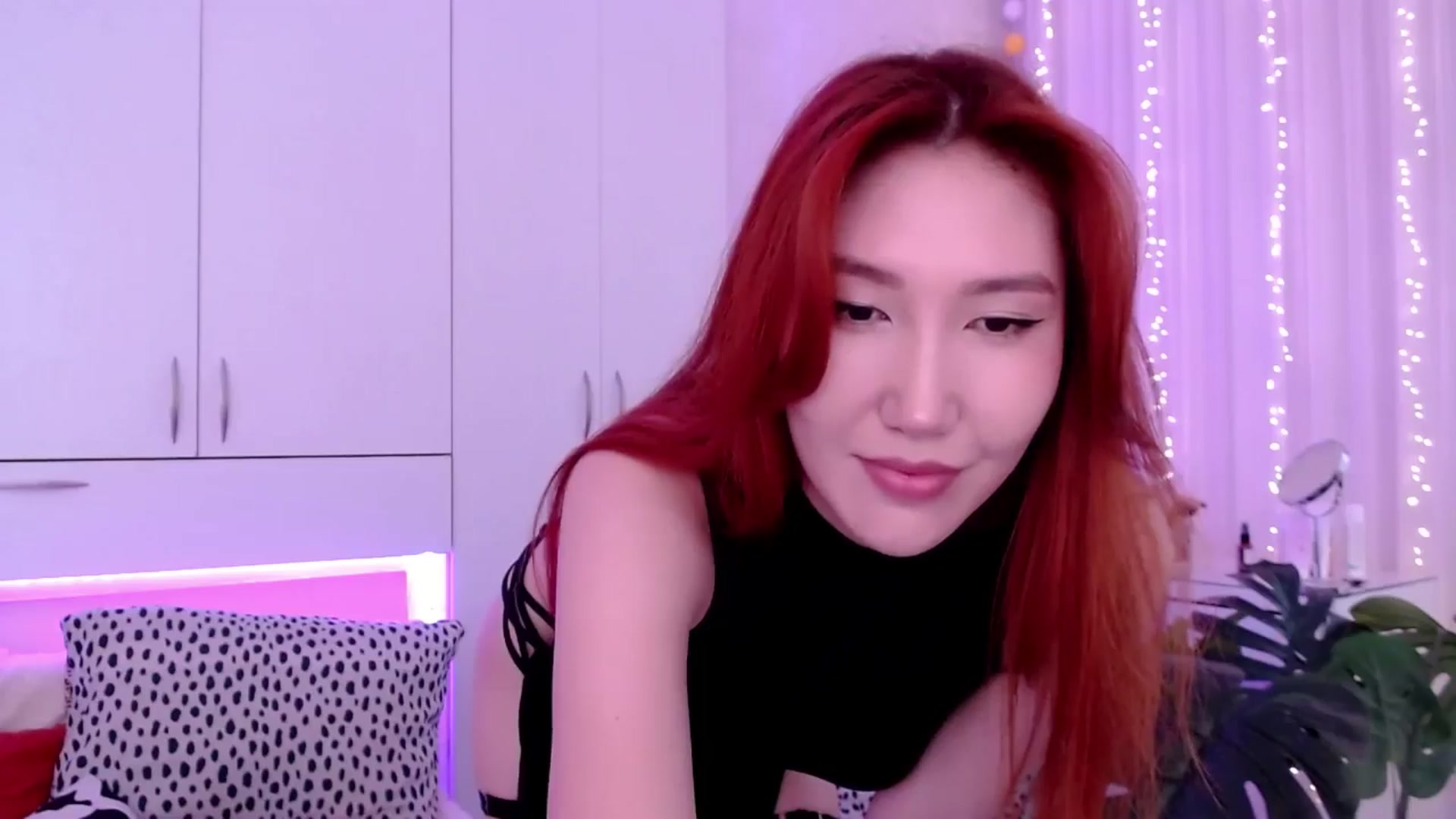 Gallery image thumbnail from Alice_Queen's myfreecams stream on, 05/26/2024, 08:02 image 12 of 20