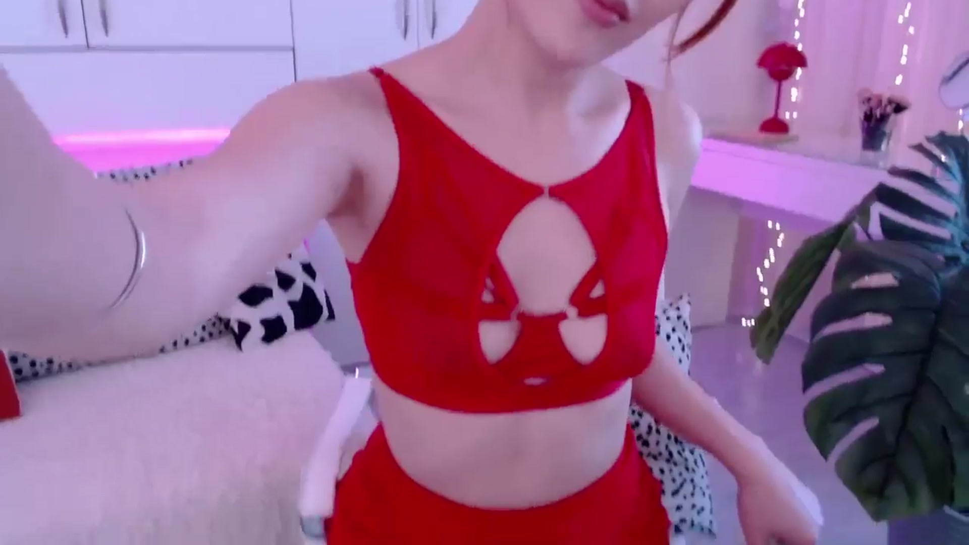 Gallery image thumbnail from Alice_Queen's myfreecams stream on, 05/27/2024, 07:29 image 17 of 20