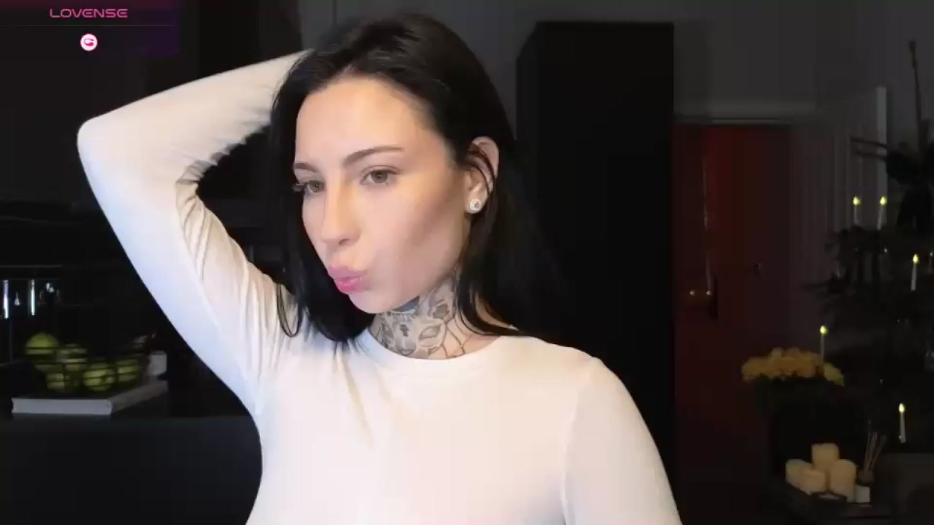 Gallery image thumbnail from Alice__888's myfreecams stream on, 12/25/2024, 11:01 image 11 of 20