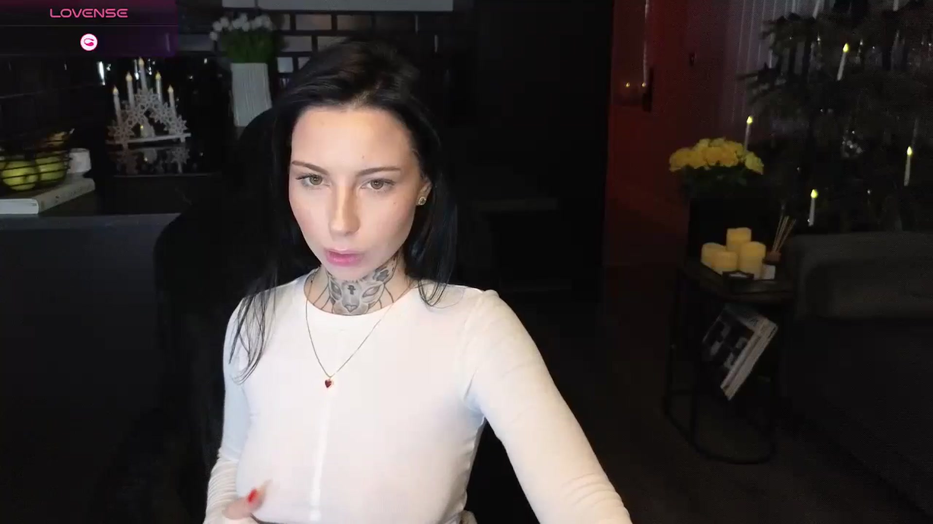 Gallery image thumbnail from Alice__888's myfreecams stream on, 12/25/2024, 11:01 image 14 of 20