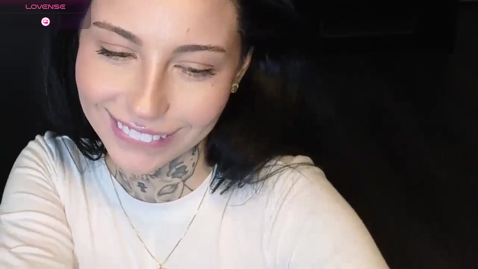 Gallery image thumbnail from Alice__888's myfreecams stream on, 12/25/2024, 14:44 image 10 of 20