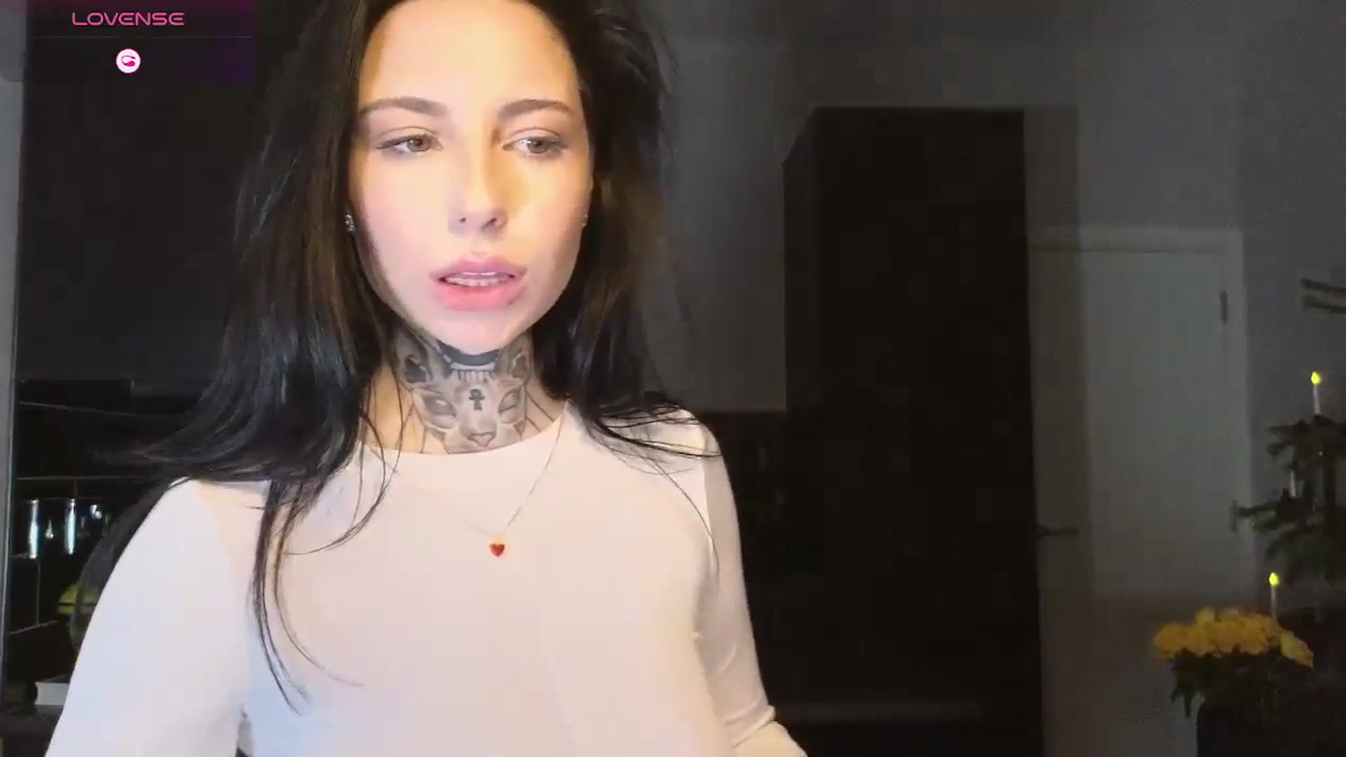 Gallery image thumbnail from Alice__888's myfreecams stream on, 12/25/2024, 14:44 image 13 of 20