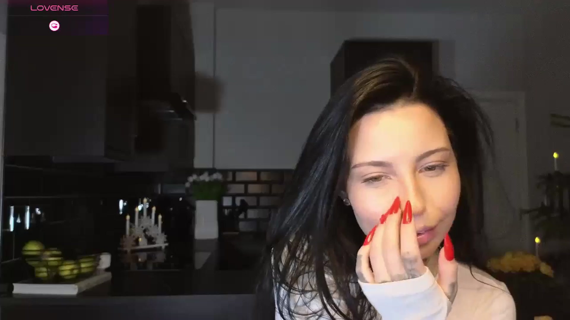 Gallery image thumbnail from Alice__888's myfreecams stream on, 12/25/2024, 14:44 image 12 of 20