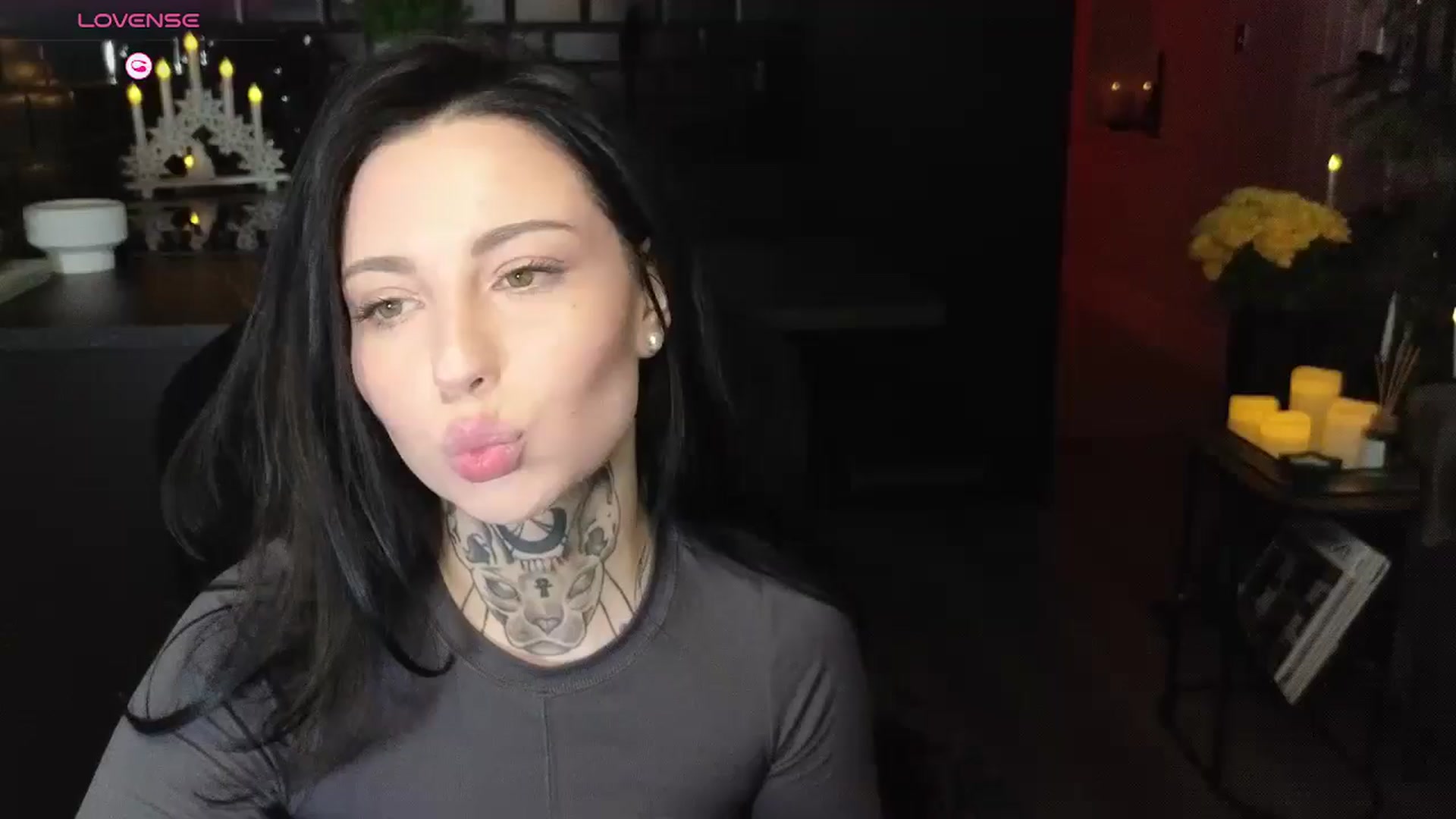 Gallery image thumbnail from Alice__888's myfreecams stream on, 12/26/2024, 16:28 image 15 of 20