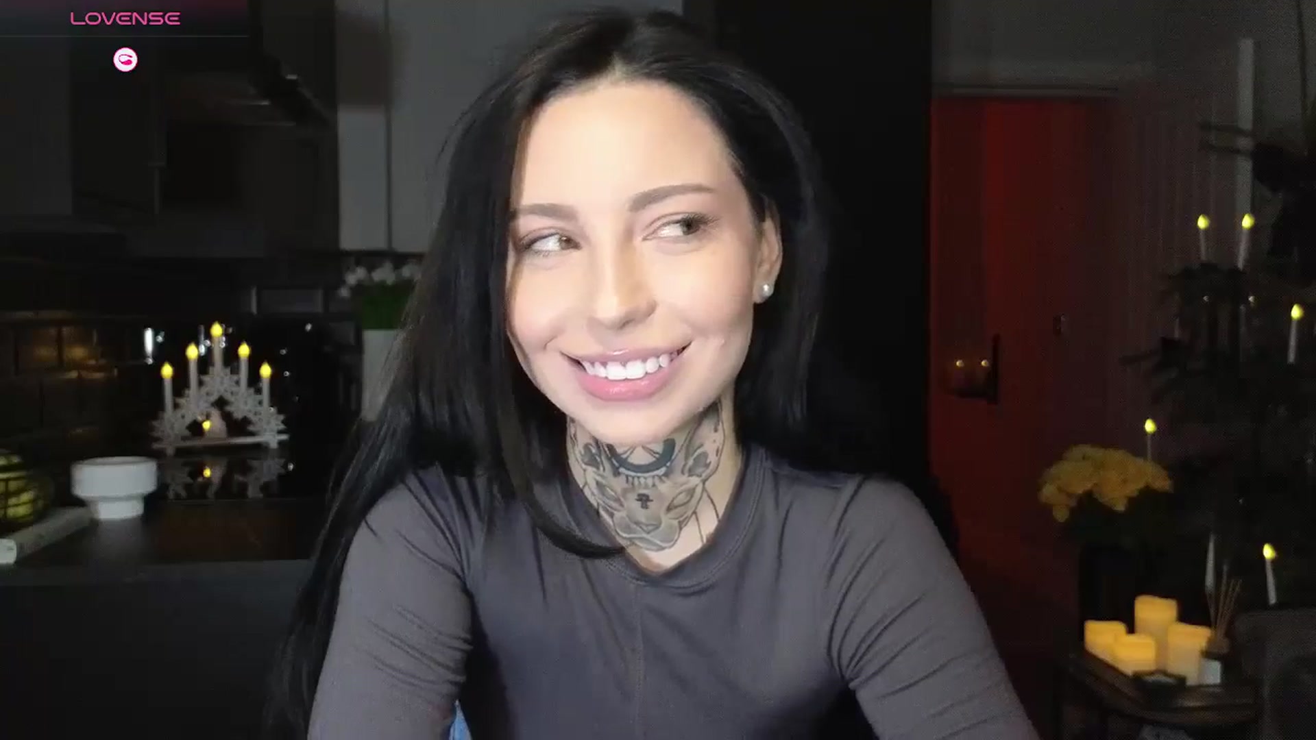 Gallery image thumbnail from Alice__888's myfreecams stream on, 12/26/2024, 16:28 image 3 of 20
