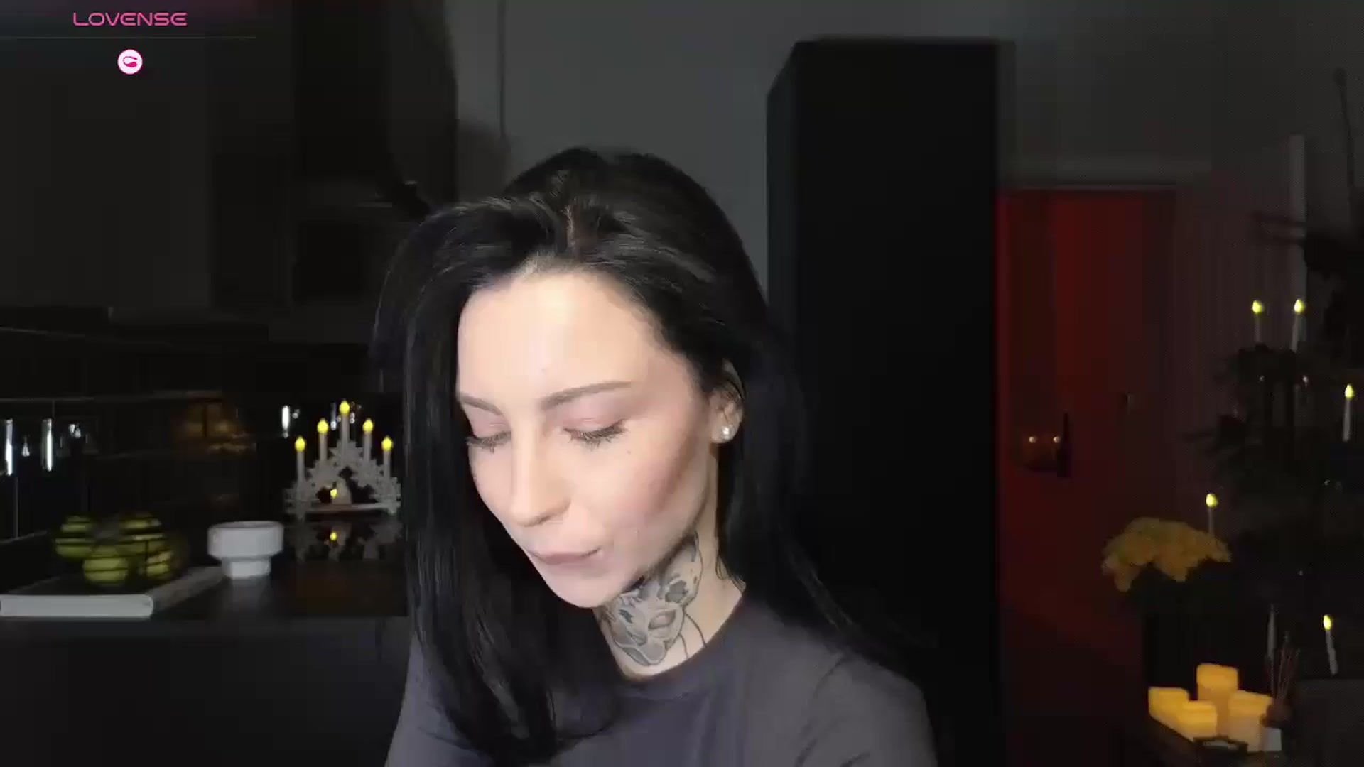 Gallery image thumbnail from Alice__888's myfreecams stream on, 12/26/2024, 16:28 image 9 of 20
