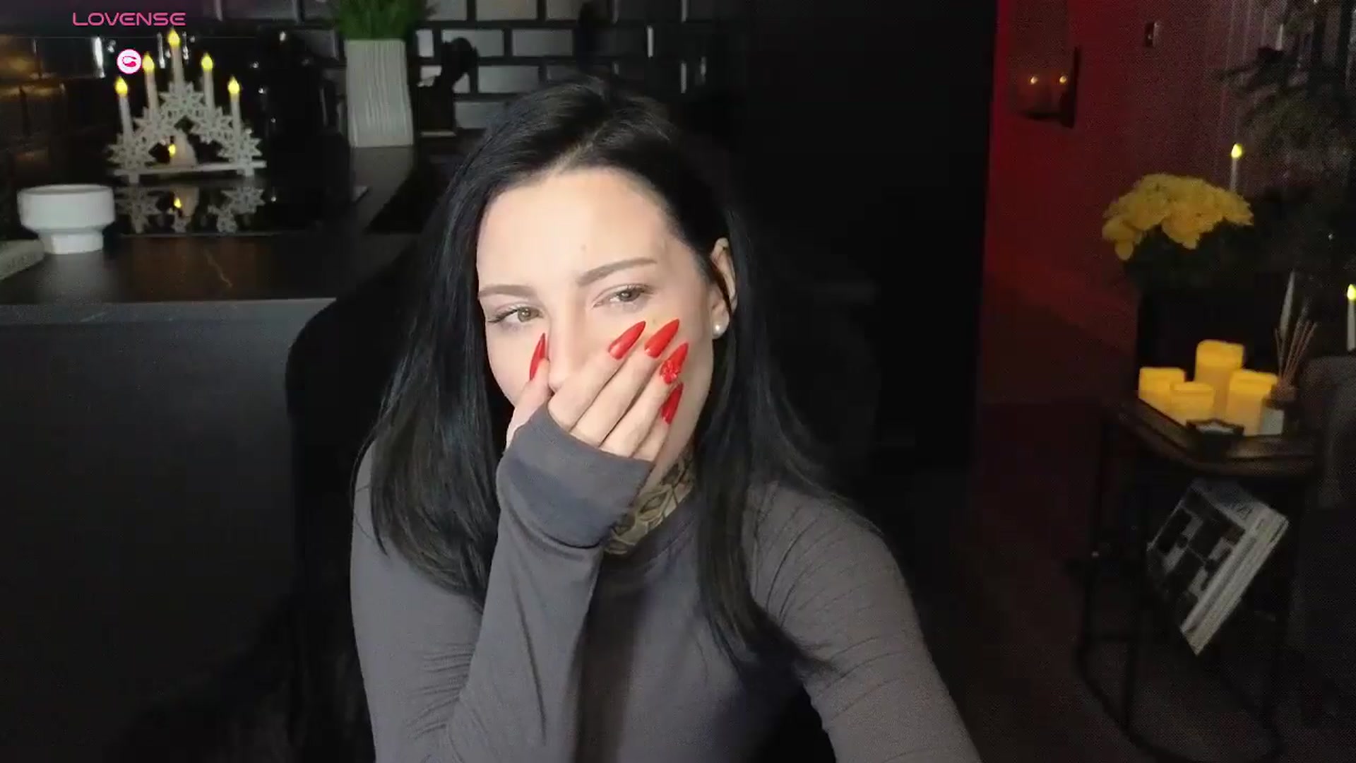 Gallery image thumbnail from Alice__888's myfreecams stream on, 12/26/2024, 16:28 image 17 of 20