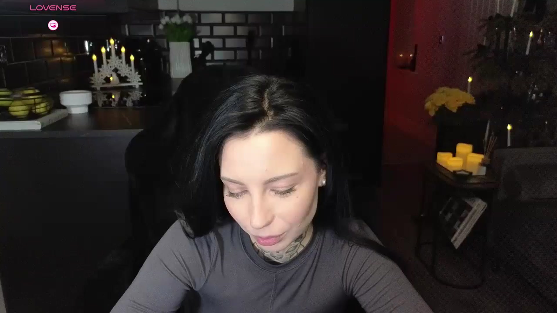 Gallery image thumbnail from Alice__888's myfreecams stream on, 12/26/2024, 16:28 image 12 of 20