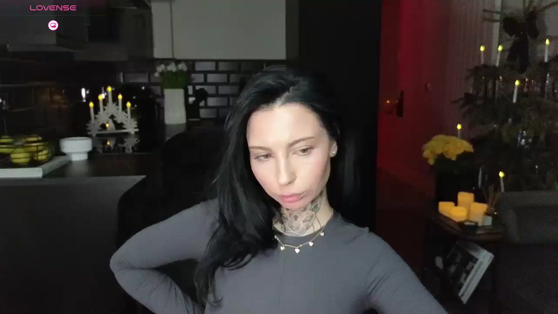 Gallery image thumbnail from Alice__888's myfreecams stream on, 12/27/2024, 14:37 image 16 of 20