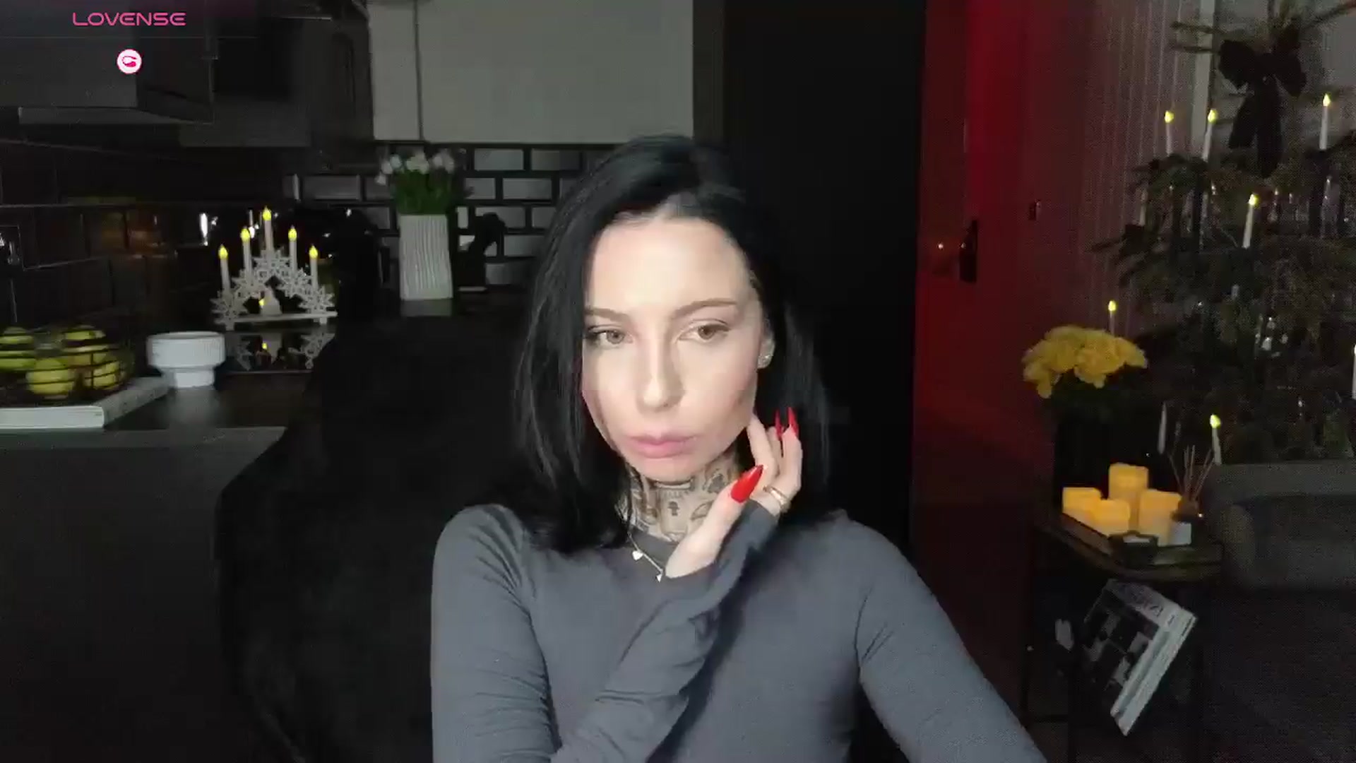 Gallery image thumbnail from Alice__888's myfreecams stream on, 12/27/2024, 14:37 image 15 of 20