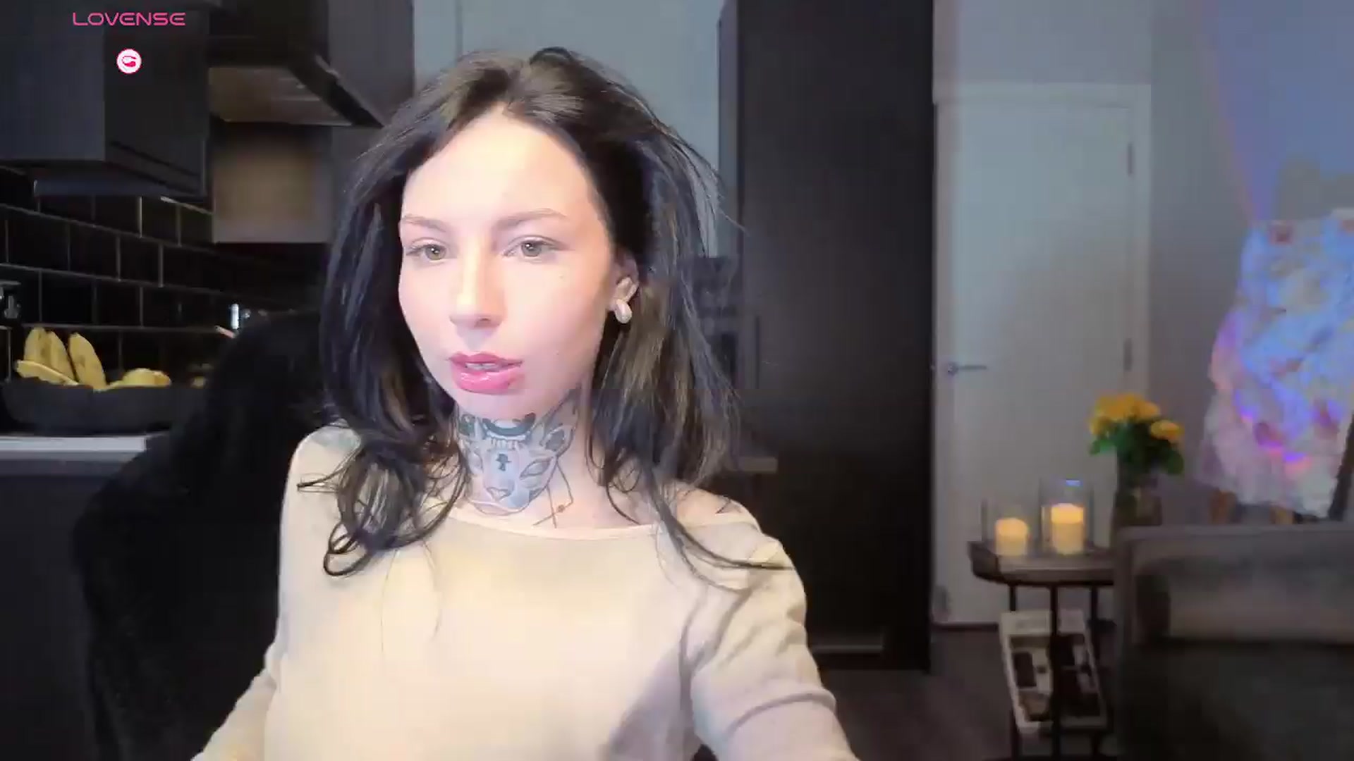 Gallery image thumbnail from Alice__888's myfreecams stream on, 06/27/2025, 08:31 image 1 of 20