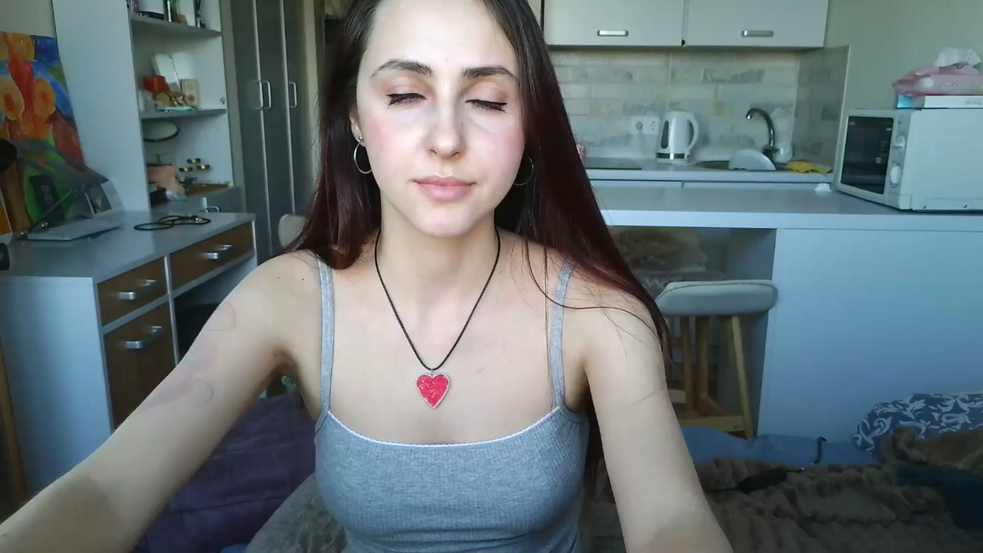 Gallery image thumbnail from Alice_alison's myfreecams stream on, 04/11/2025, 14:24 image 11 of 20