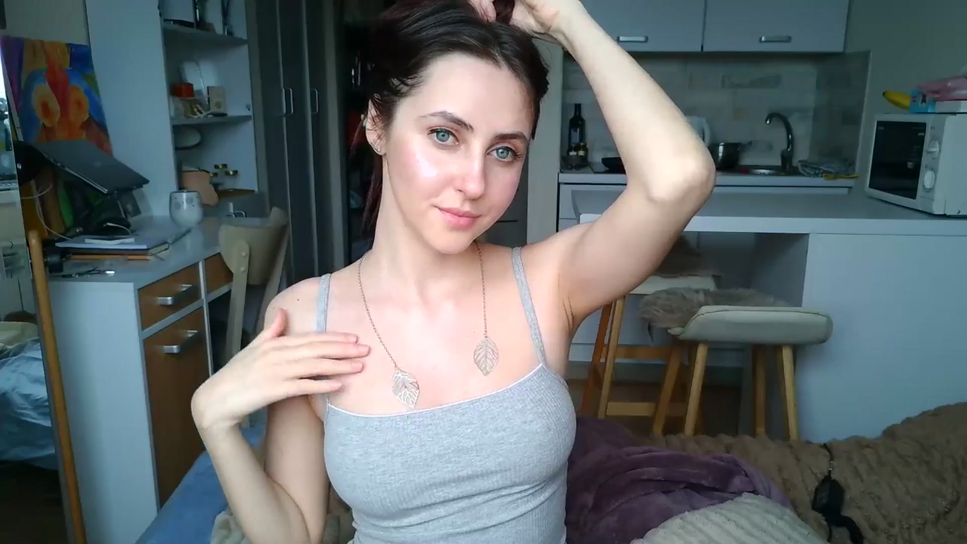 Gallery image thumbnail from Alice_alison's myfreecams stream on, 04/12/2025, 11:31 image 17 of 20