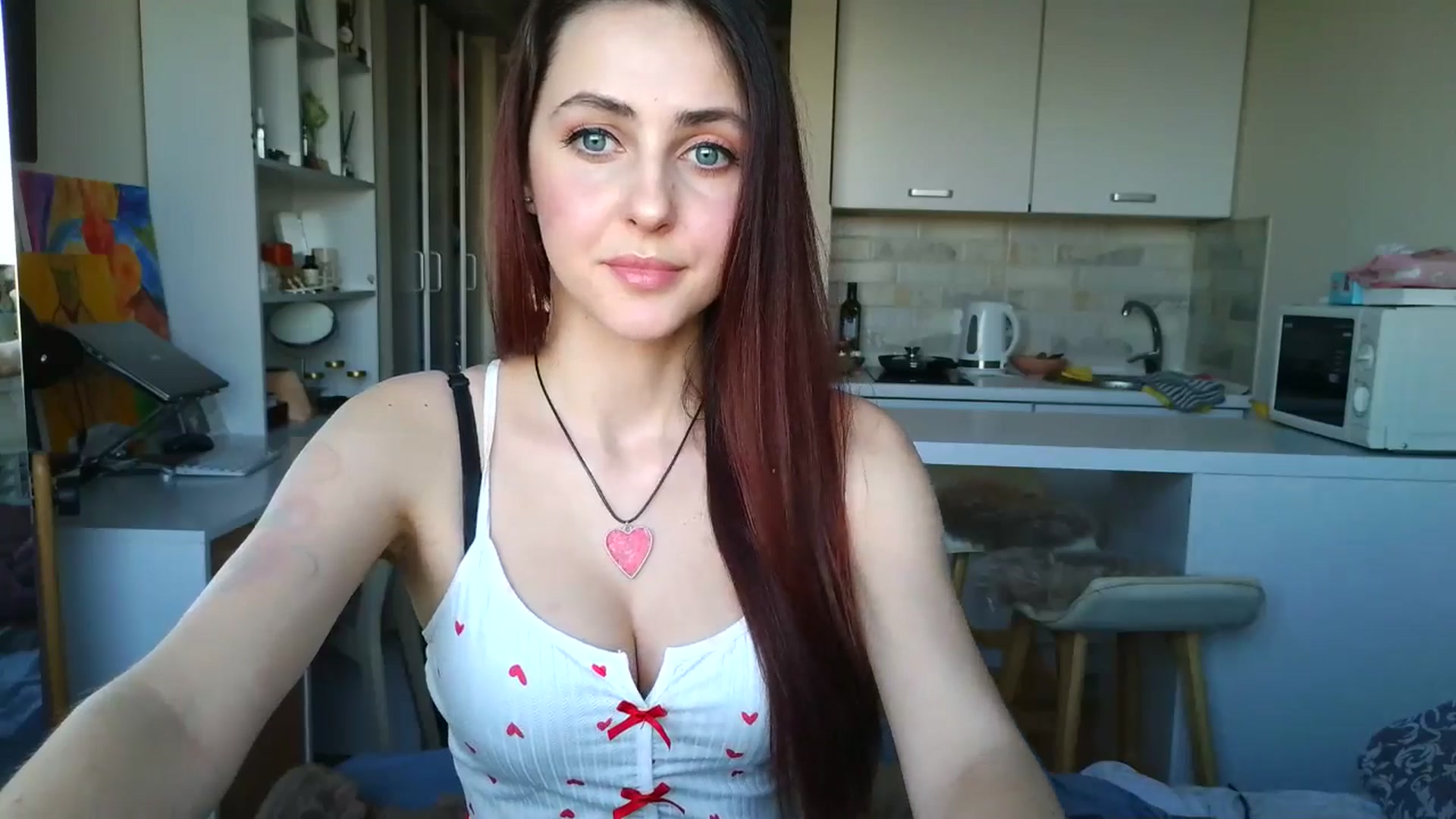 Gallery image thumbnail from Alice_alison's myfreecams stream on, 04/13/2025, 12:42 image 2 of 20