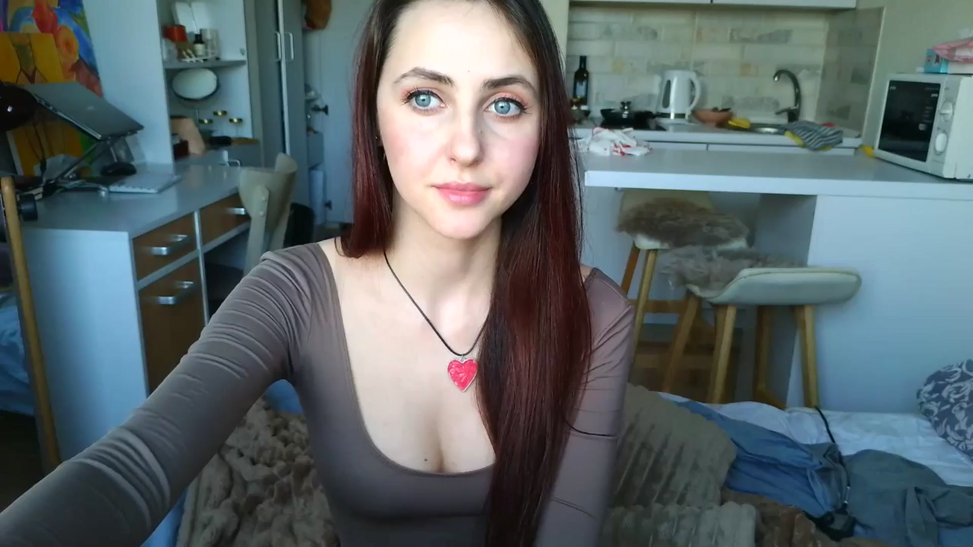 Gallery image thumbnail from Alice_alison's myfreecams stream on, 04/13/2025, 13:17 image 20 of 20