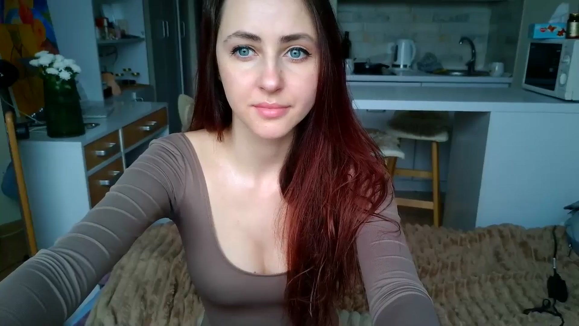 Gallery image thumbnail from Alice_alison's myfreecams stream on, 04/16/2025, 10:57 image 17 of 20