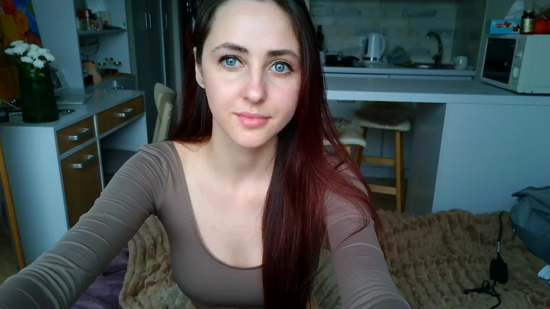 Gallery image thumbnail from Alice_alison's myfreecams stream on, 04/16/2025, 12:32 image 14 of 20