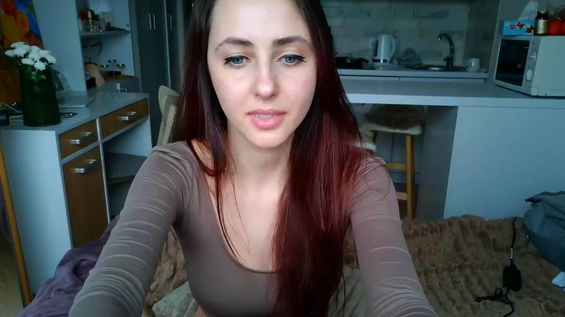 Gallery image thumbnail from Alice_alison's myfreecams stream on, 04/16/2025, 12:32 image 7 of 20