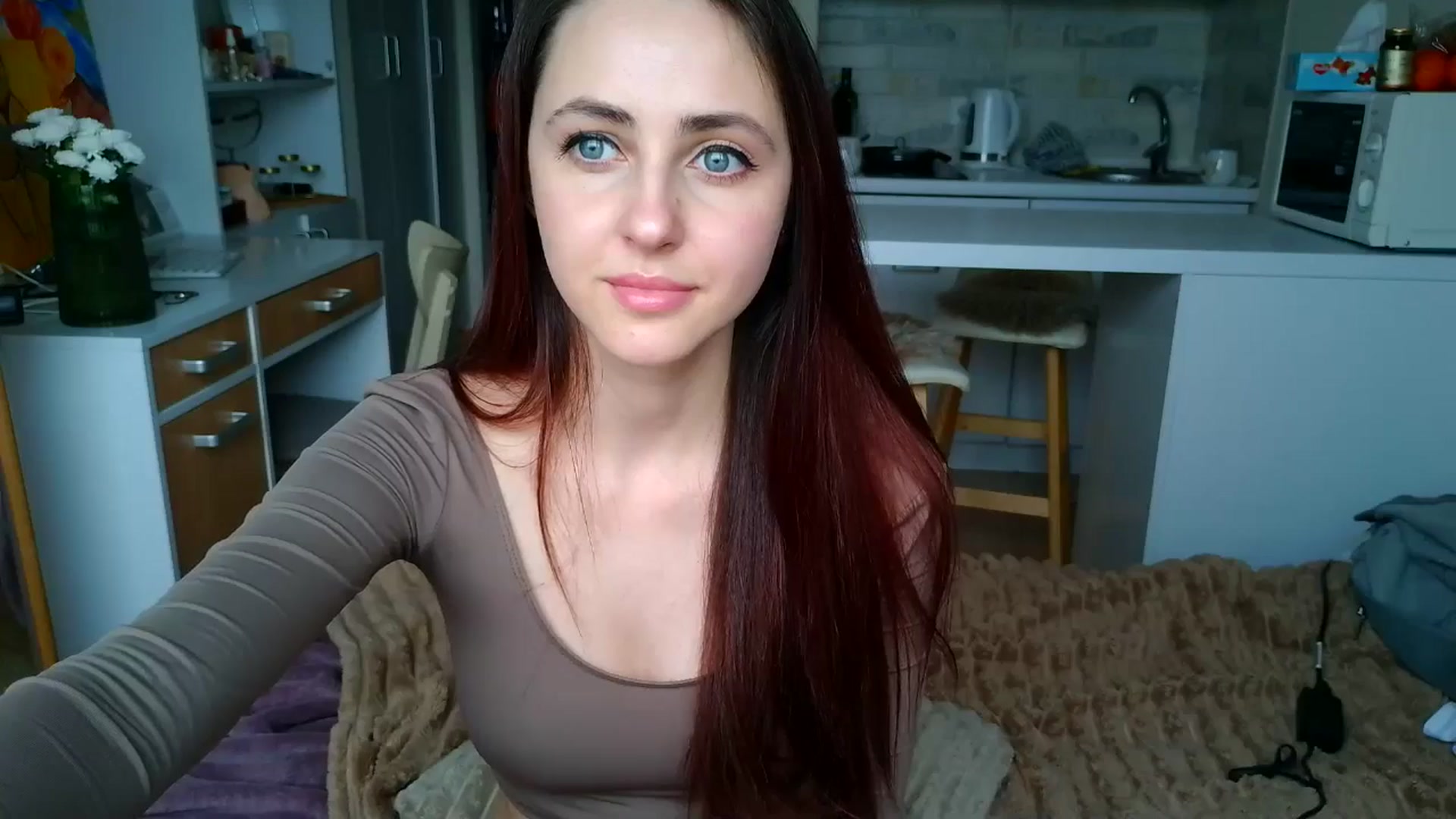 Gallery image thumbnail from Alice_alison's myfreecams stream on, 04/16/2025, 12:32 image 9 of 20