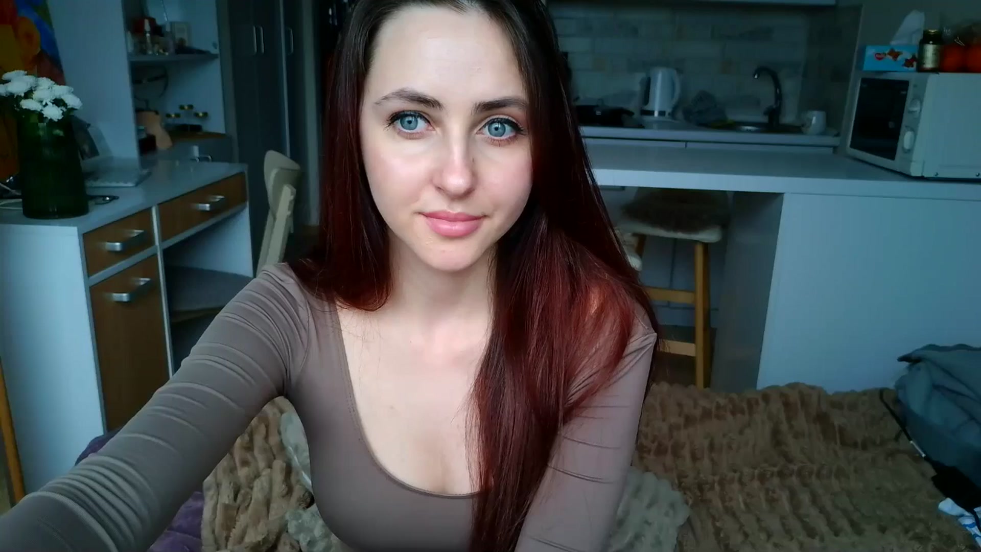 Gallery image thumbnail from Alice_alison's myfreecams stream on, 04/16/2025, 13:01 image 7 of 20