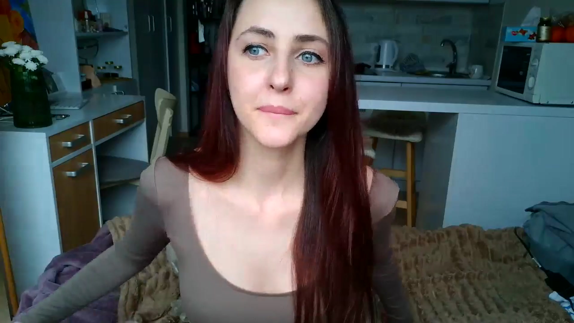 Gallery image thumbnail from Alice_alison's myfreecams stream on, 04/16/2025, 13:01 image 8 of 20