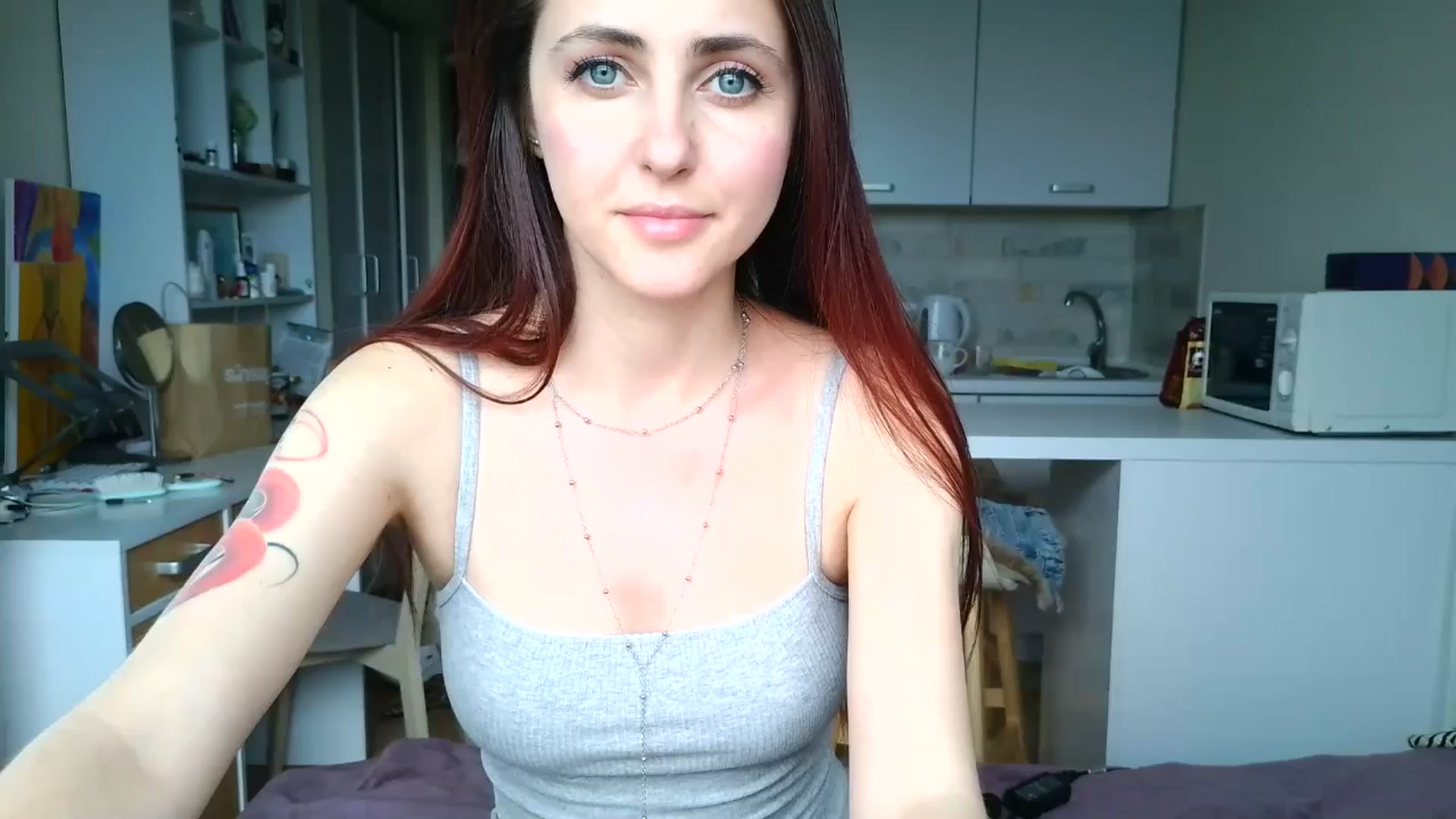 Gallery image thumbnail from Alice_alison's myfreecams stream on, 04/24/2025, 11:53 image 9 of 20