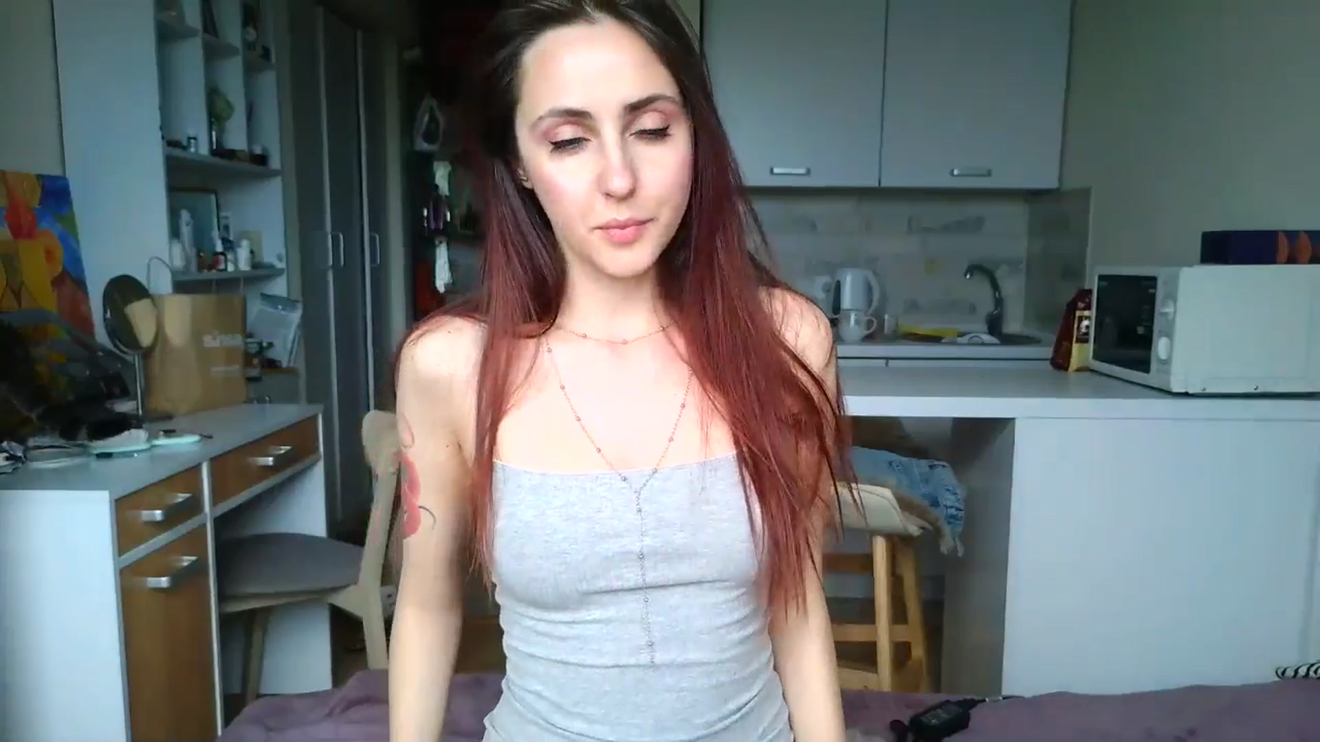 Gallery image thumbnail from Alice_alison's myfreecams stream on, 04/24/2025, 11:53 image 6 of 20