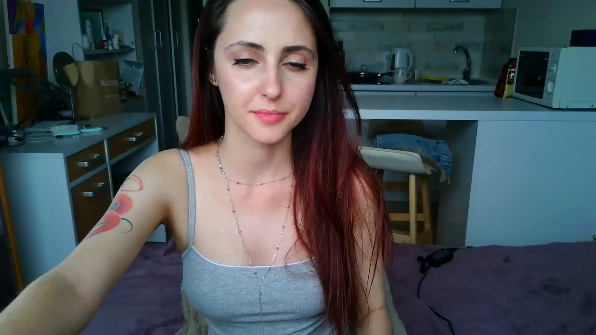 Gallery image thumbnail from Alice_alison's myfreecams stream on, 04/24/2025, 14:36 image 12 of 20