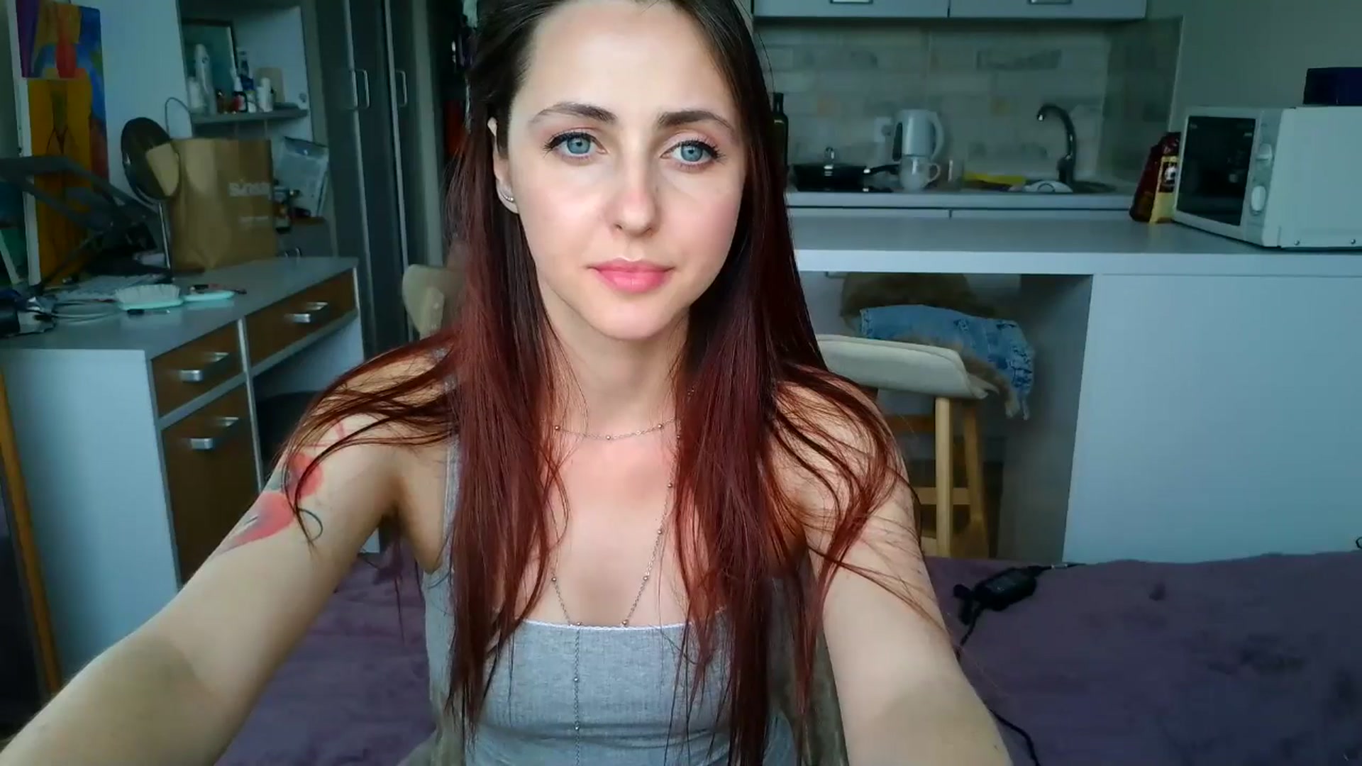 Gallery image thumbnail from Alice_alison's myfreecams stream on, 04/24/2025, 14:36 image 13 of 20