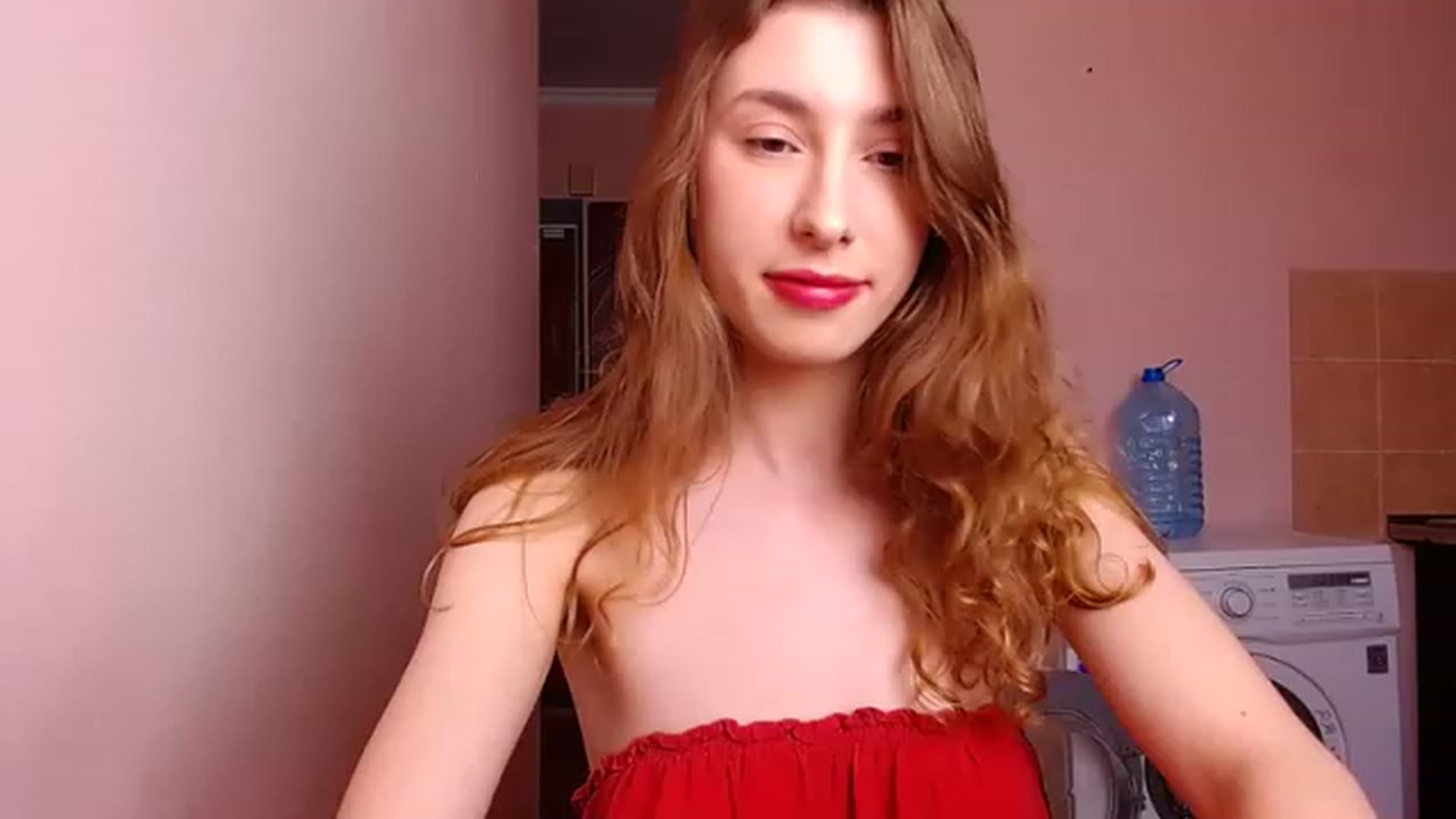 Gallery image thumbnail from Alice_one's myfreecams stream on, 04/18/2023, 16:22 image 5 of 20
