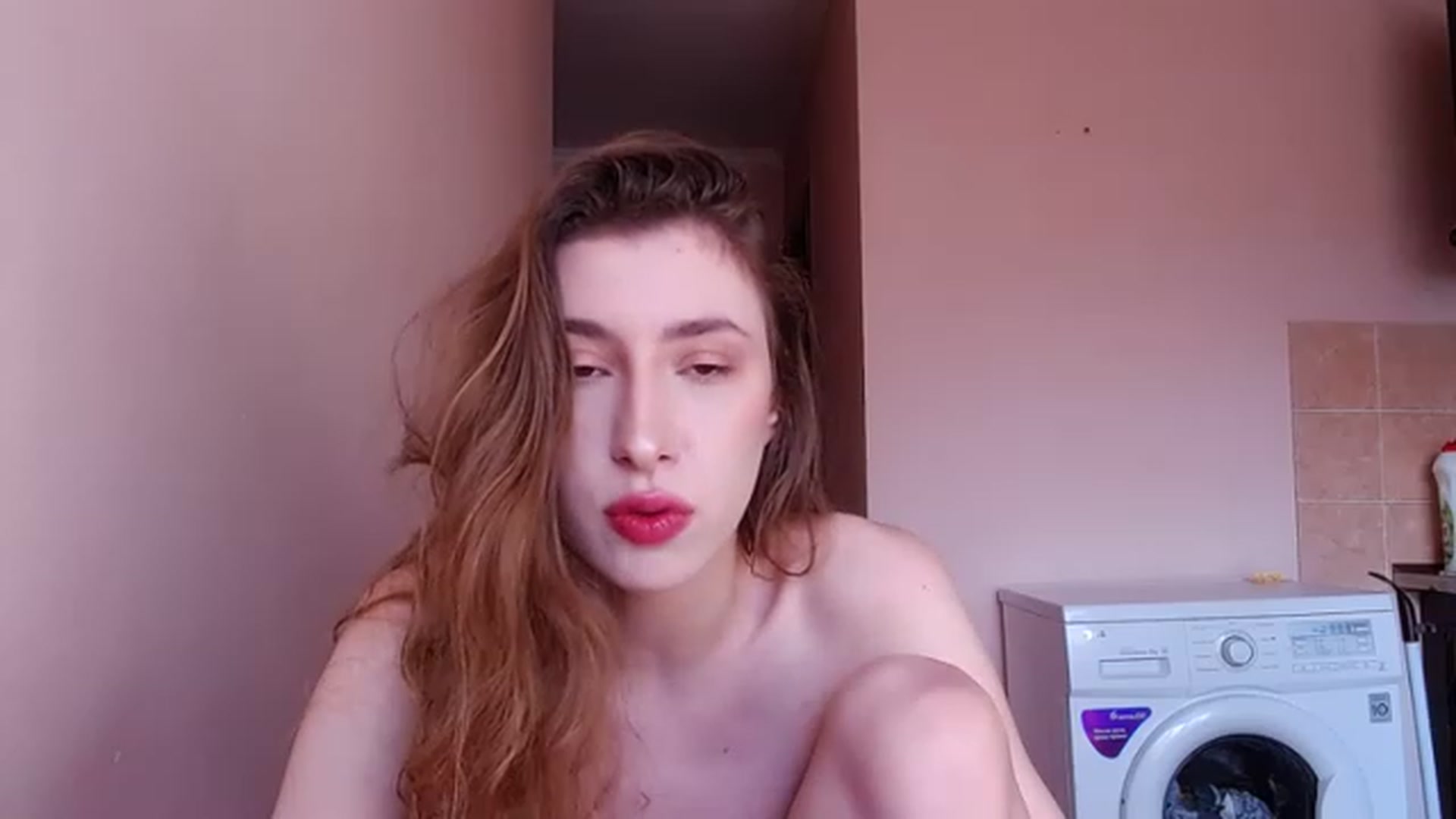 Gallery image thumbnail from Alice_one's myfreecams stream on, 04/25/2023, 11:22 image 10 of 20