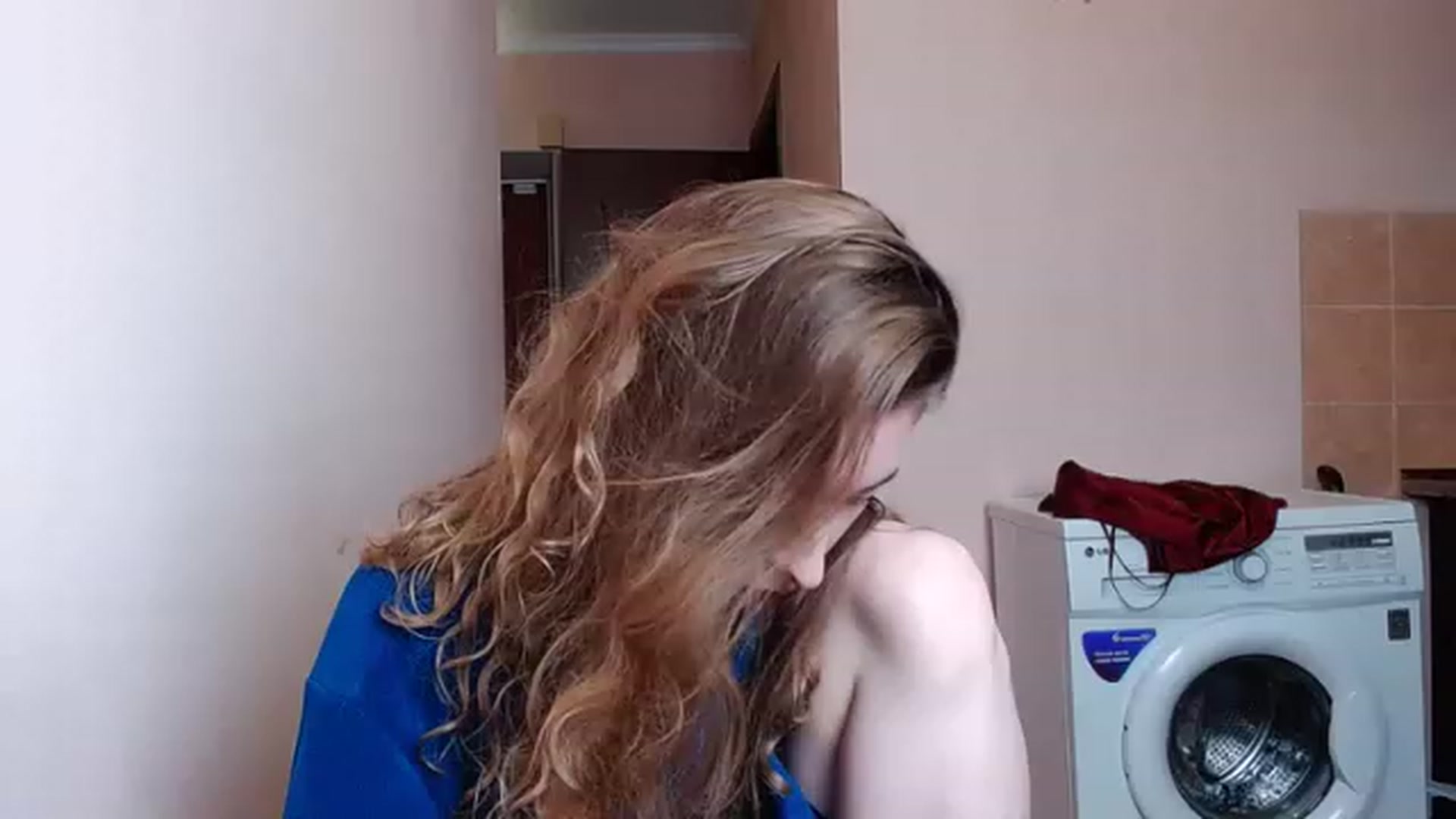 Gallery image thumbnail from Alice_one's myfreecams stream on, 05/18/2023, 01:29 image 4 of 20