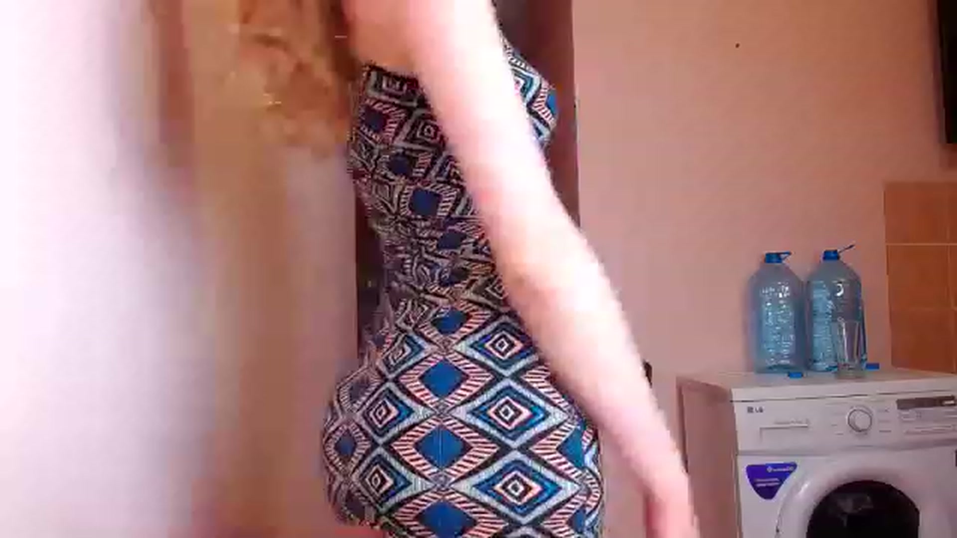 Gallery image thumbnail from Alice_one's myfreecams stream on, 06/01/2023, 14:17 image 9 of 20