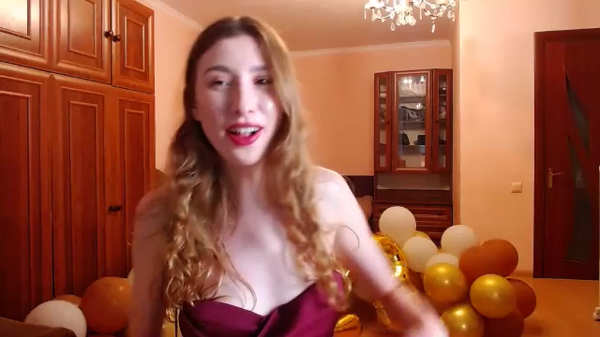 Gallery image thumbnail from Alice_one's myfreecams stream on, 07/13/2023, 20:19 image 4 of 20