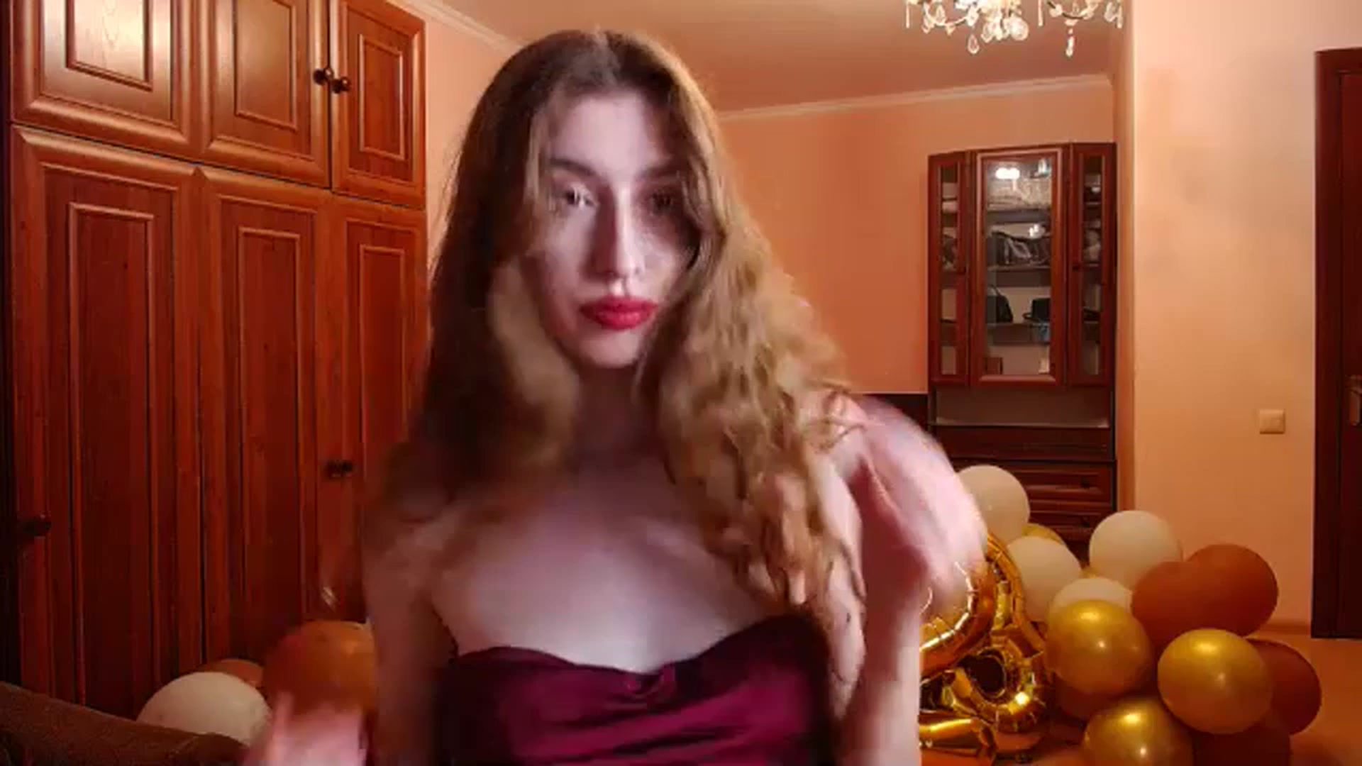 Gallery image thumbnail from Alice_one's myfreecams stream on, 07/13/2023, 20:19 image 1 of 20
