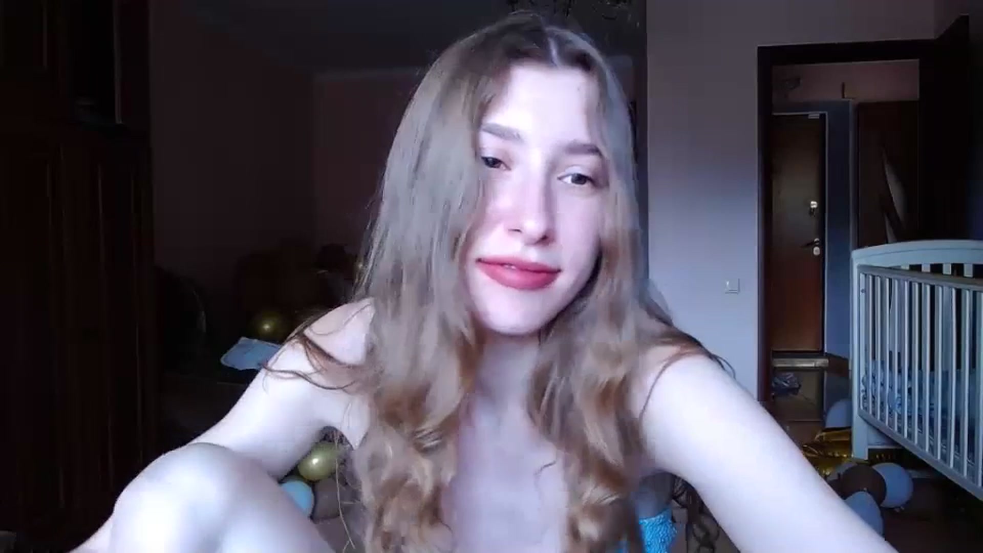 Gallery image thumbnail from Alice_one's myfreecams stream on, 07/14/2023, 15:35 image 12 of 20