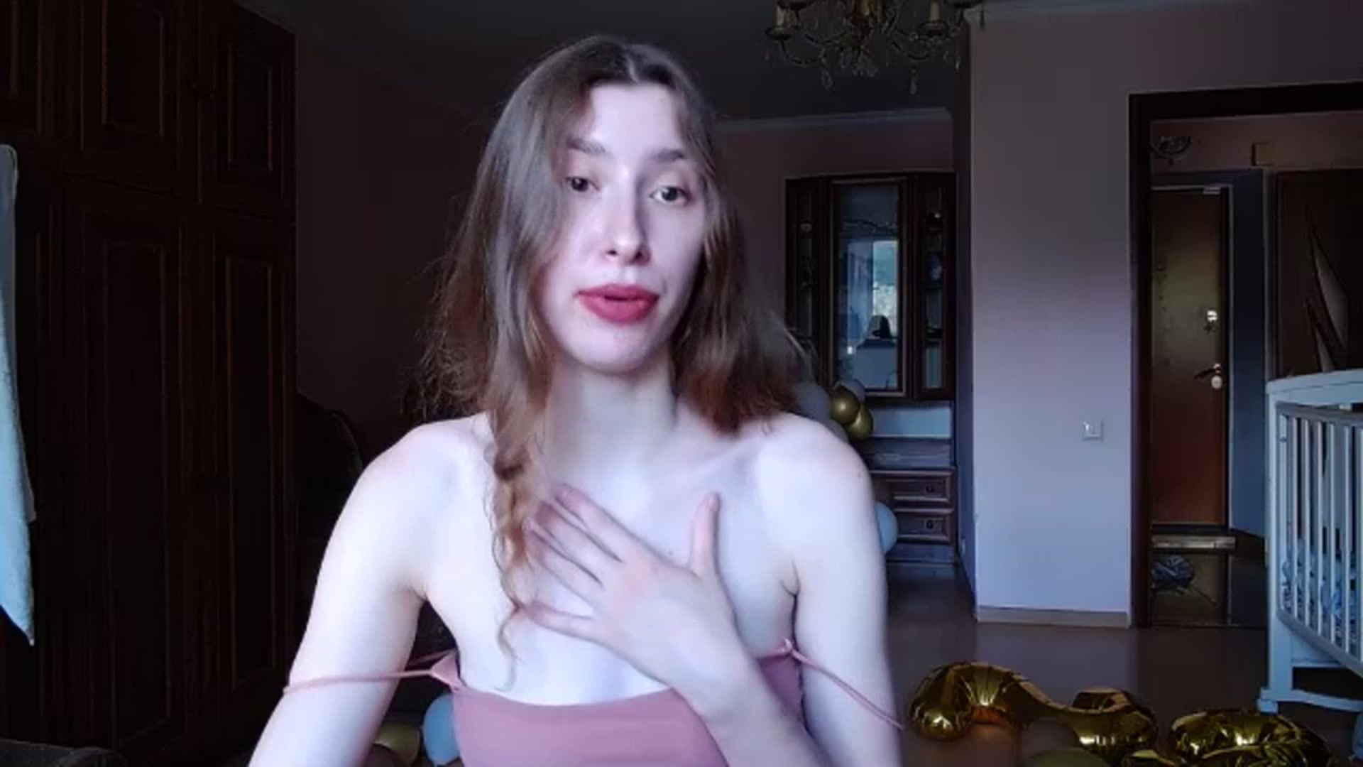 Gallery image thumbnail from Alice_one's myfreecams stream on, 07/14/2023, 15:35 image 1 of 20