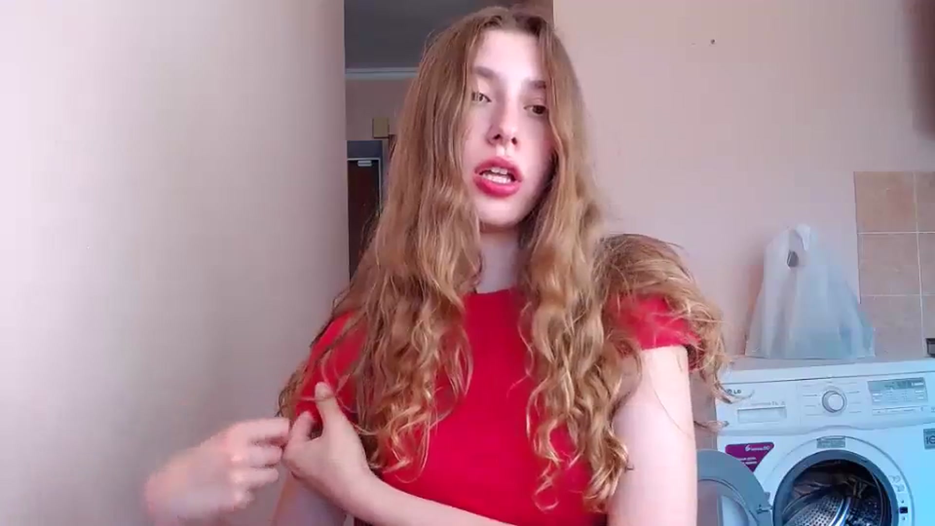 Gallery image thumbnail from Alice_one's myfreecams stream on, 08/09/2023, 12:11 image 19 of 20