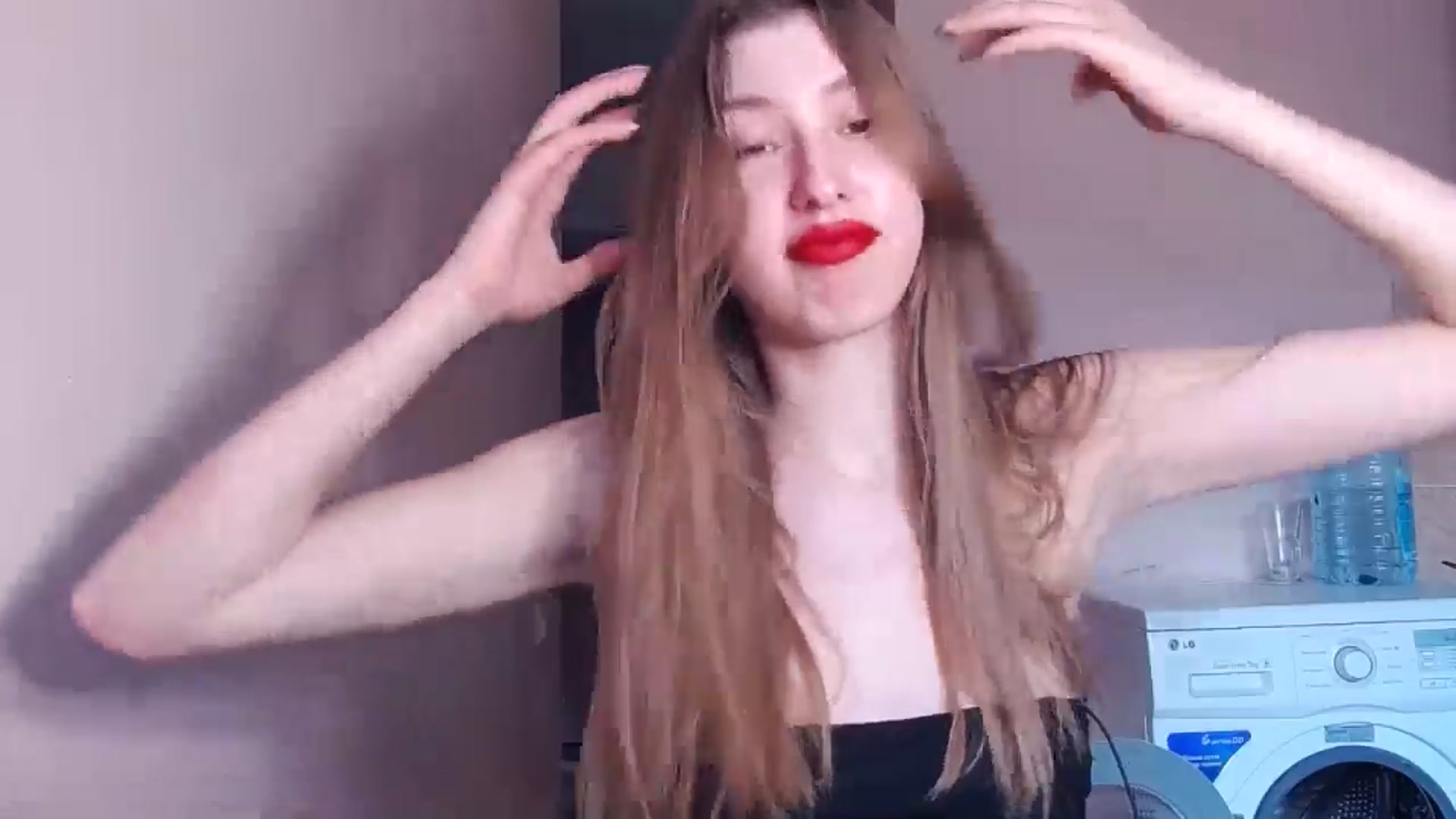 Gallery image thumbnail from Alice_one's myfreecams stream on, 06/06/2024, 11:20 image 18 of 20