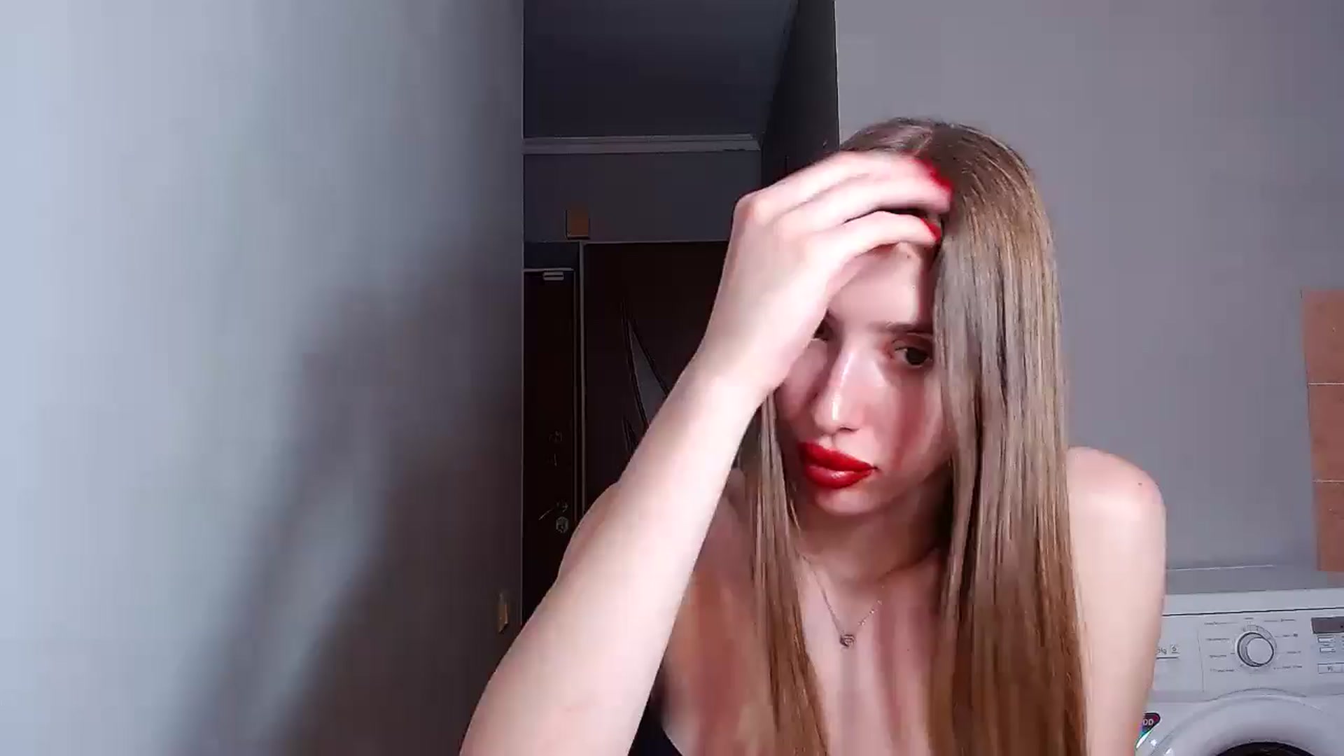 Gallery image thumbnail from Alice_one's myfreecams stream on, 06/23/2024, 13:45 image 1 of 20