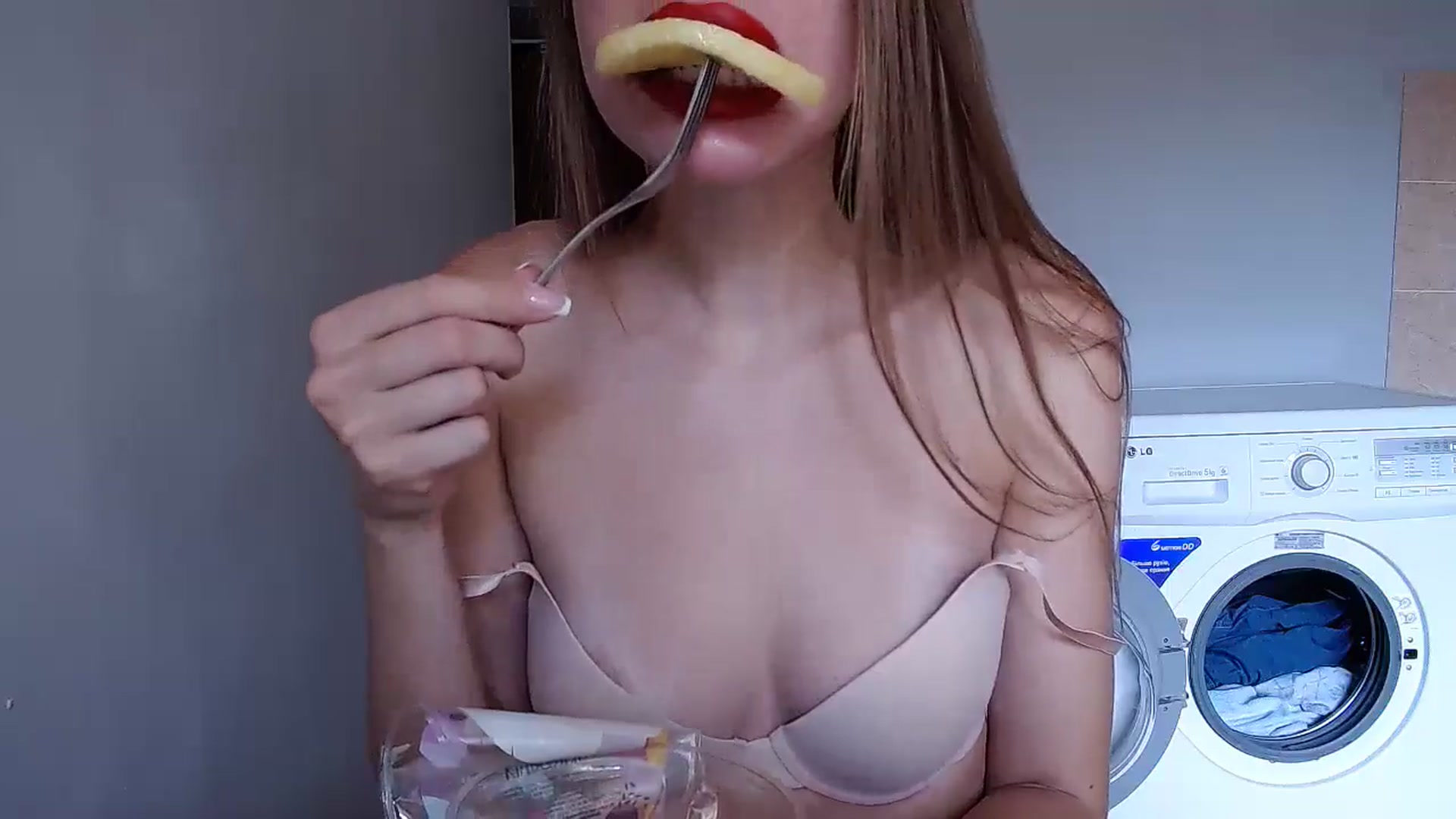 Gallery image thumbnail from Alice_one's myfreecams stream on, 08/02/2024, 12:41 image 5 of 20
