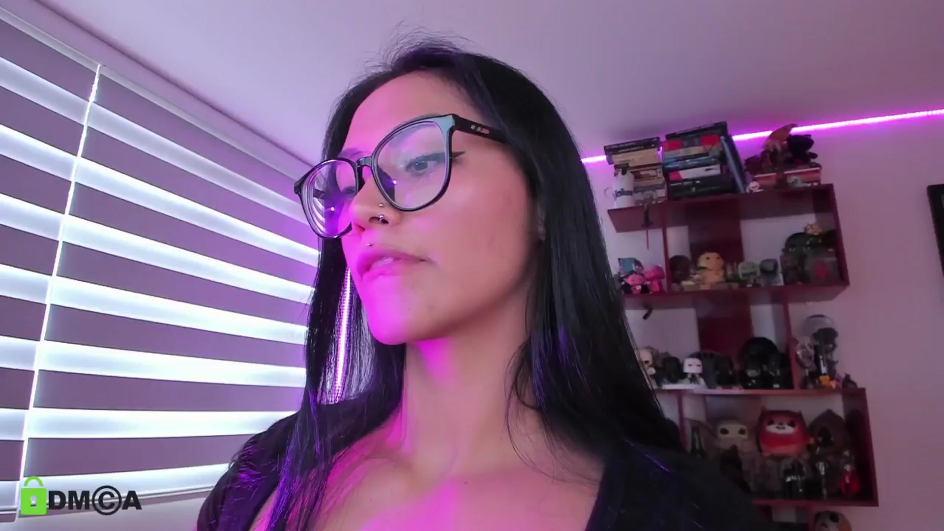 Gallery image thumbnail from Alice_rausing's myfreecams stream on, 05/15/2024, 18:28 image 17 of 20